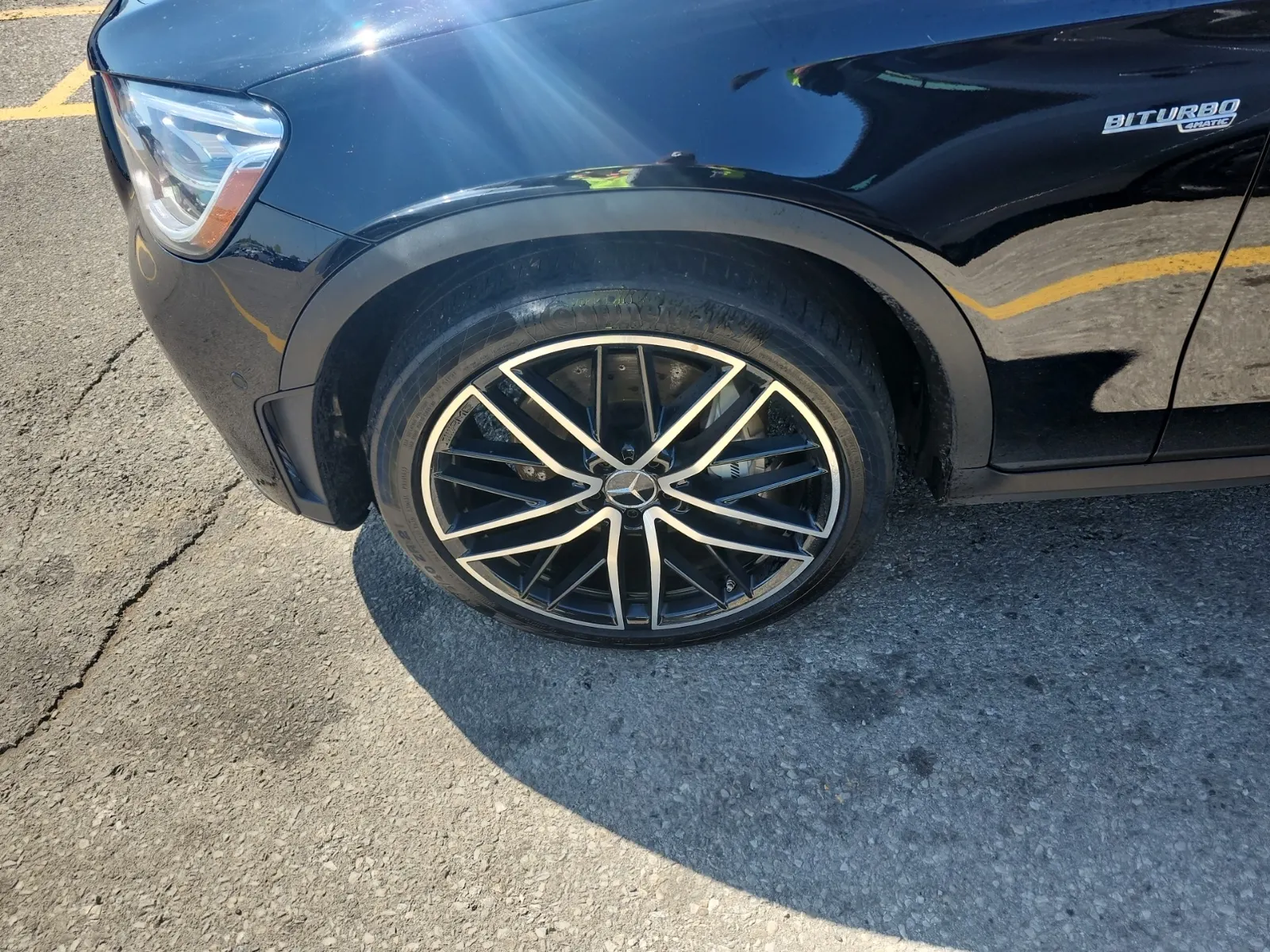 Front driver wheel/tire photo
