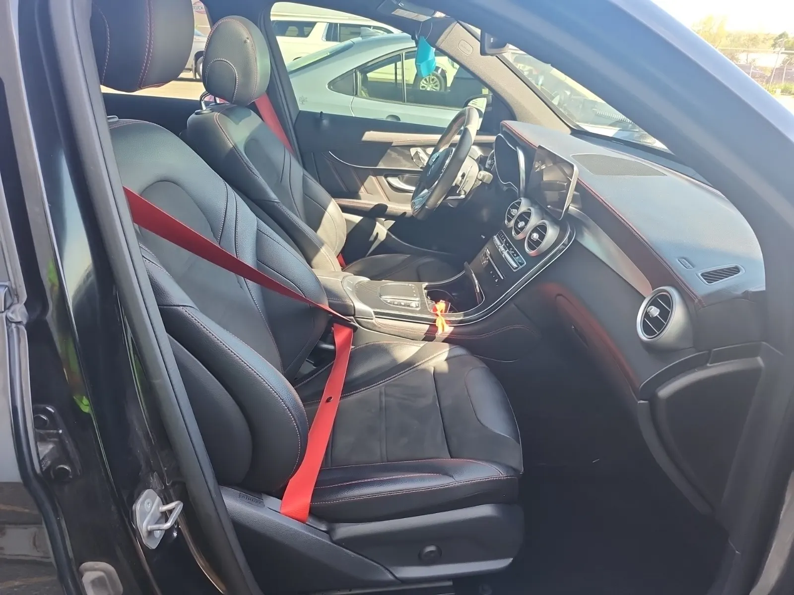 Right Side Interior Photo