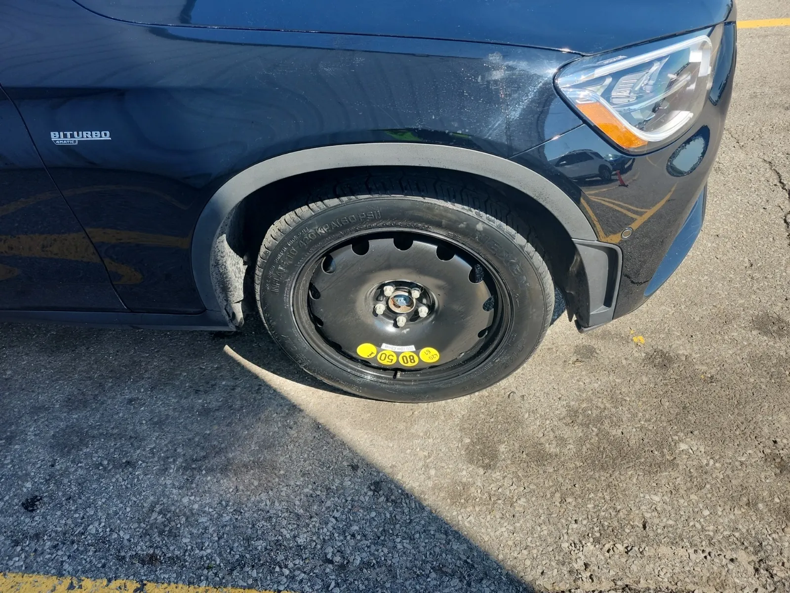 Right Front Wheel/Tire Photo