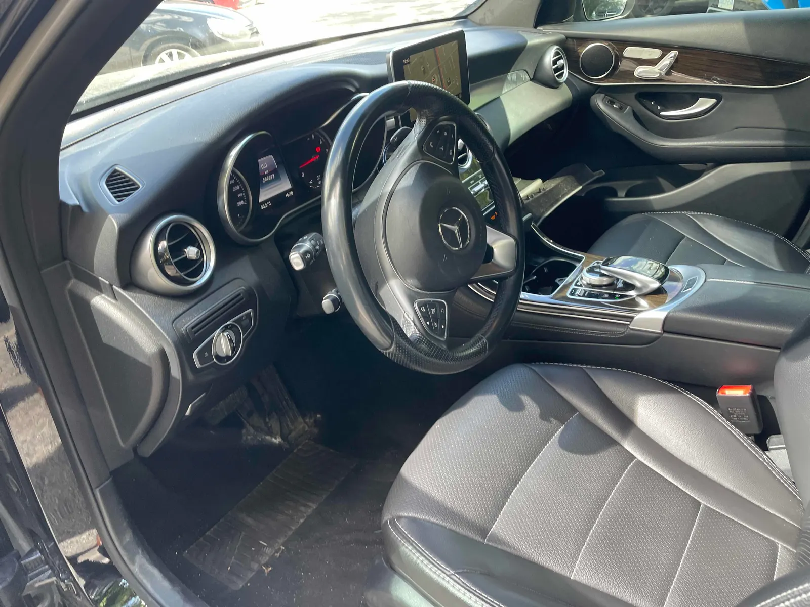 Interior driver side