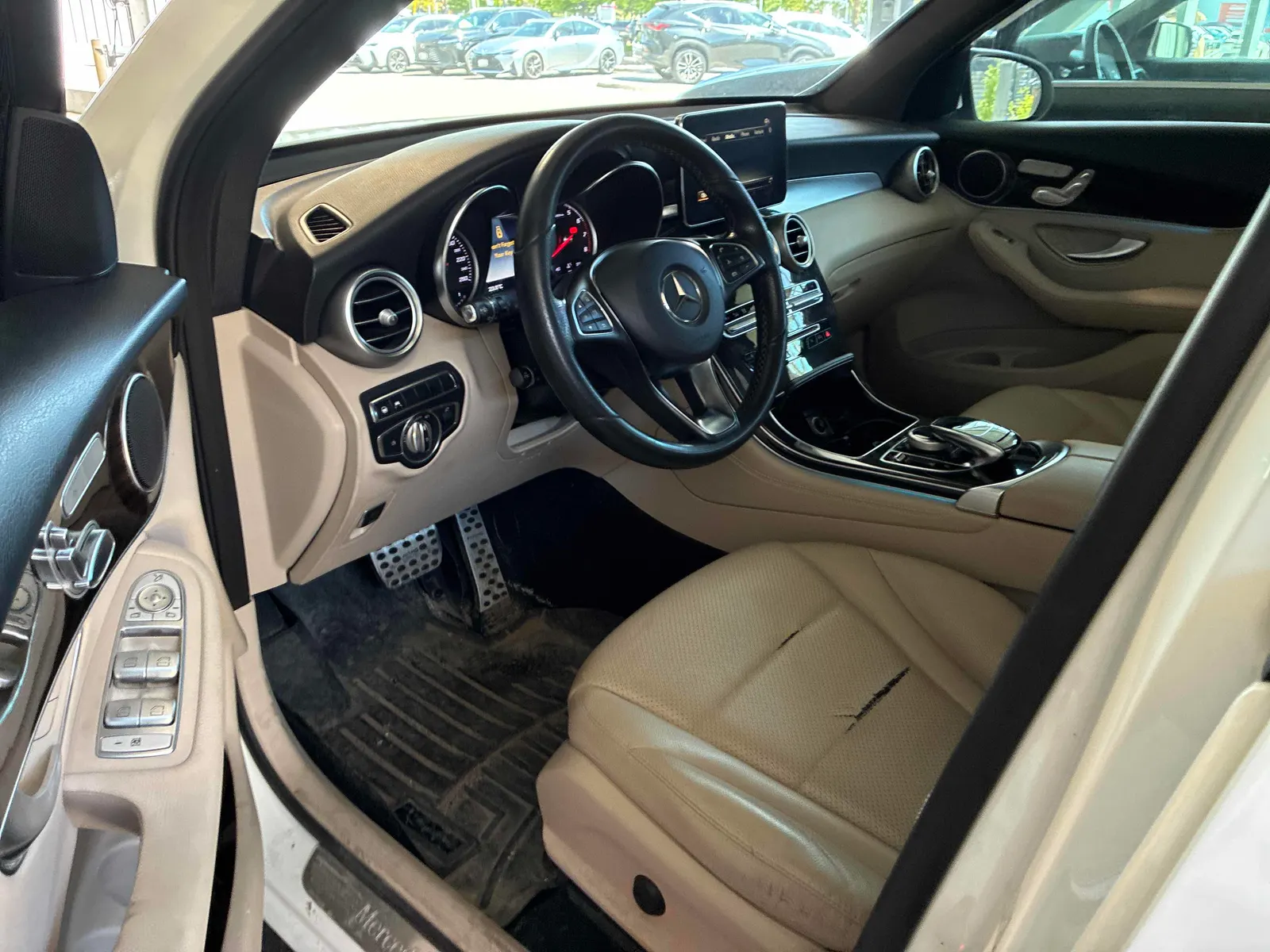 Interior driver side