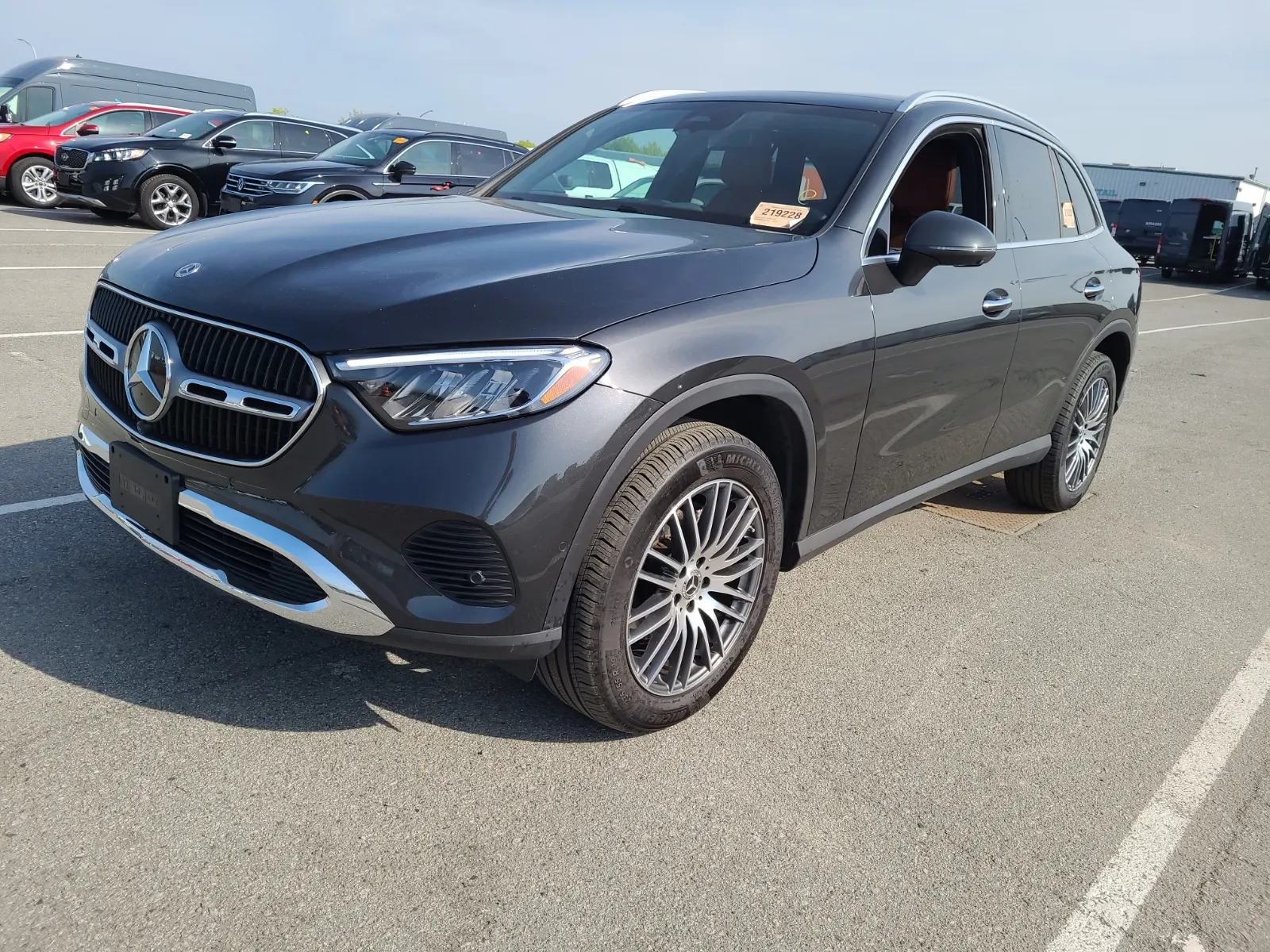 2025 Mercedes-Benz GLC