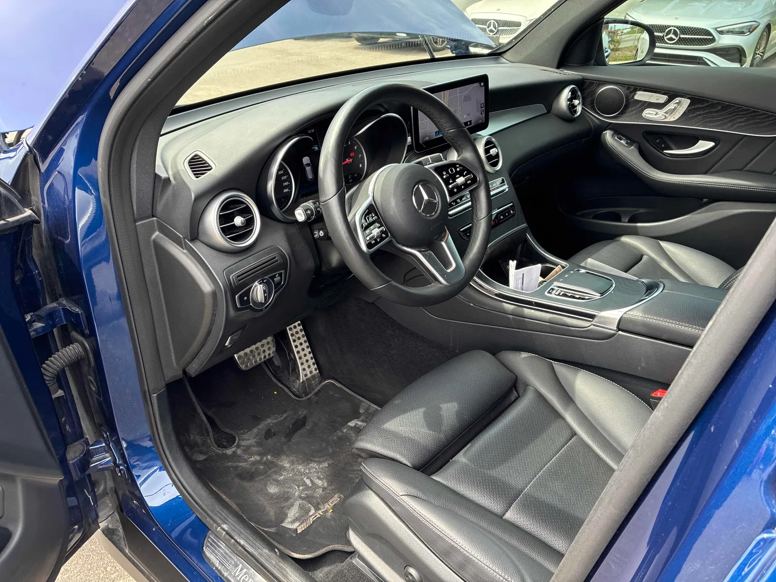 Interior driver side