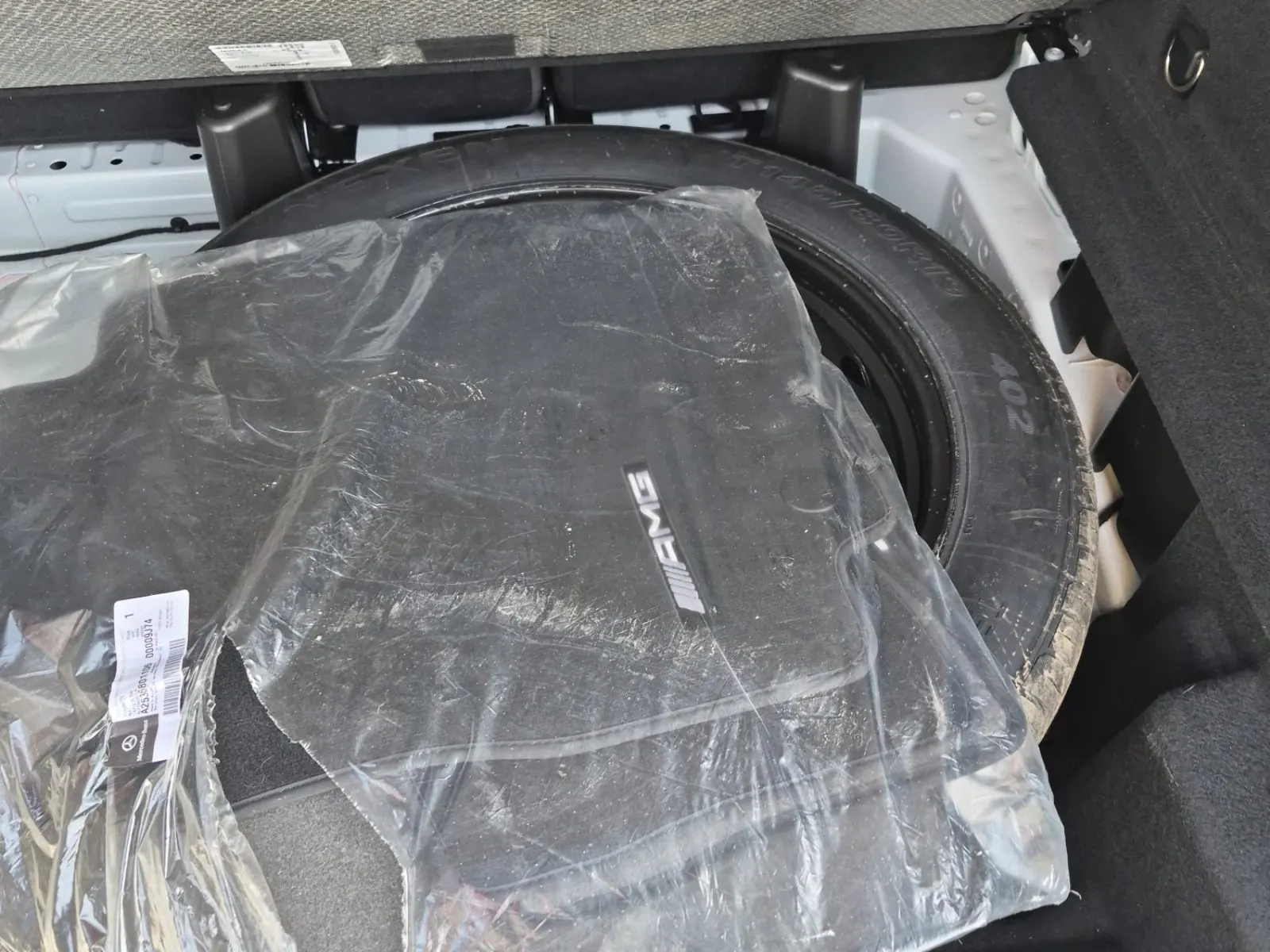 Spare Tire & Wheel Photo