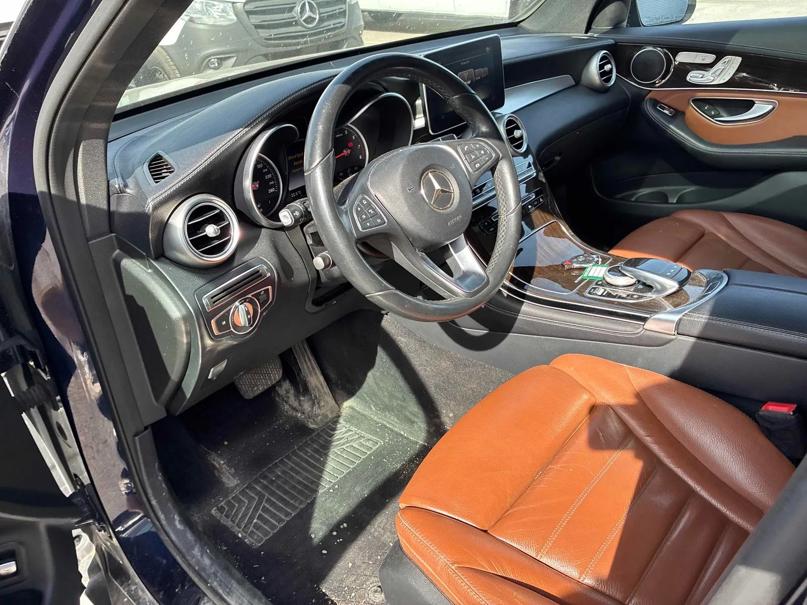 Interior driver side