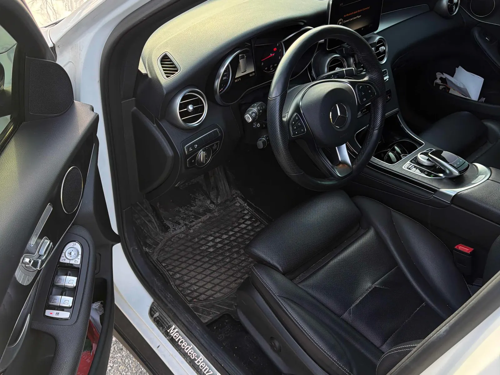 Interior driver side
