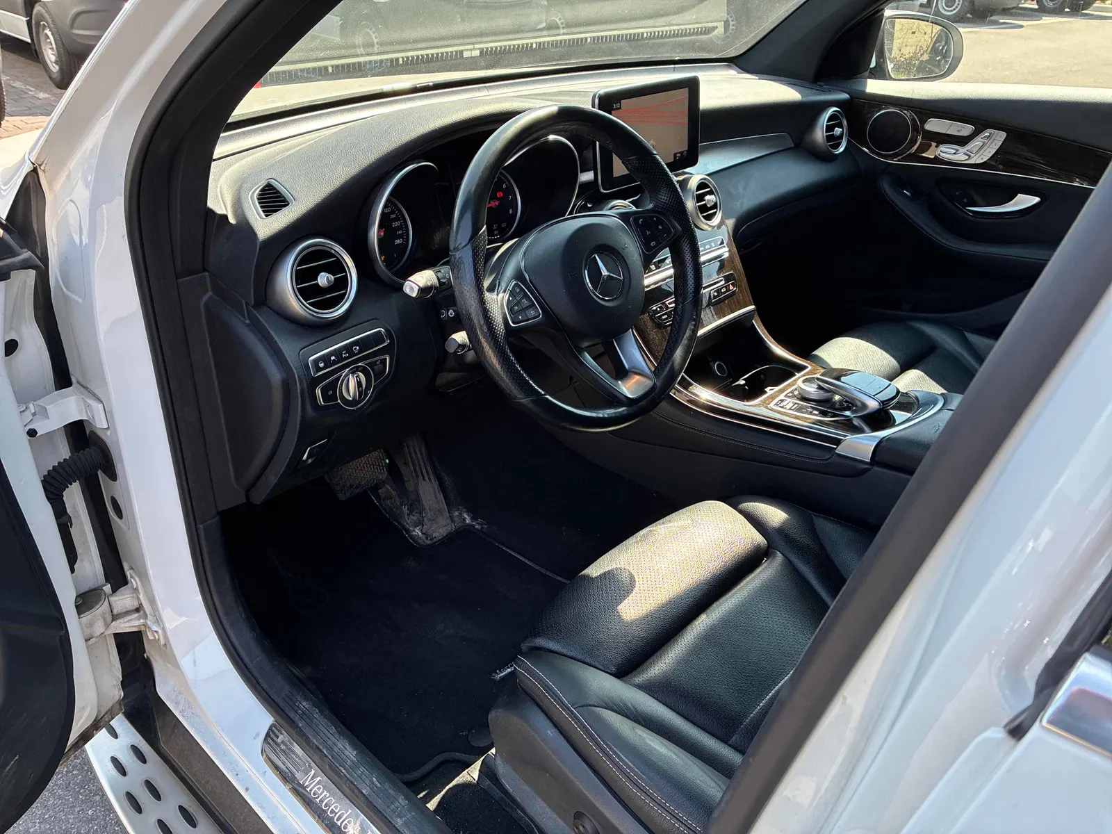 Interior driver side