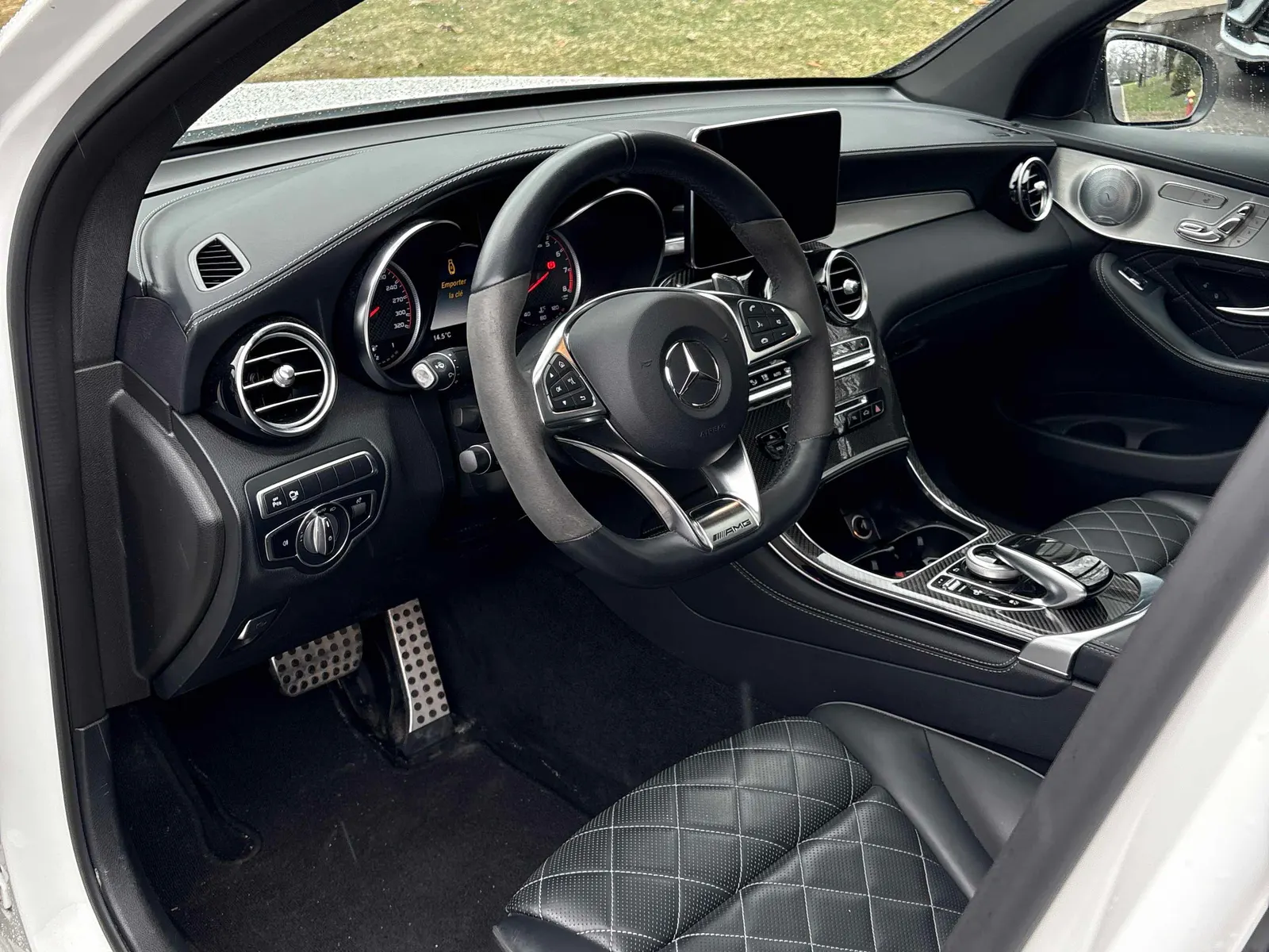 Interior driver side
