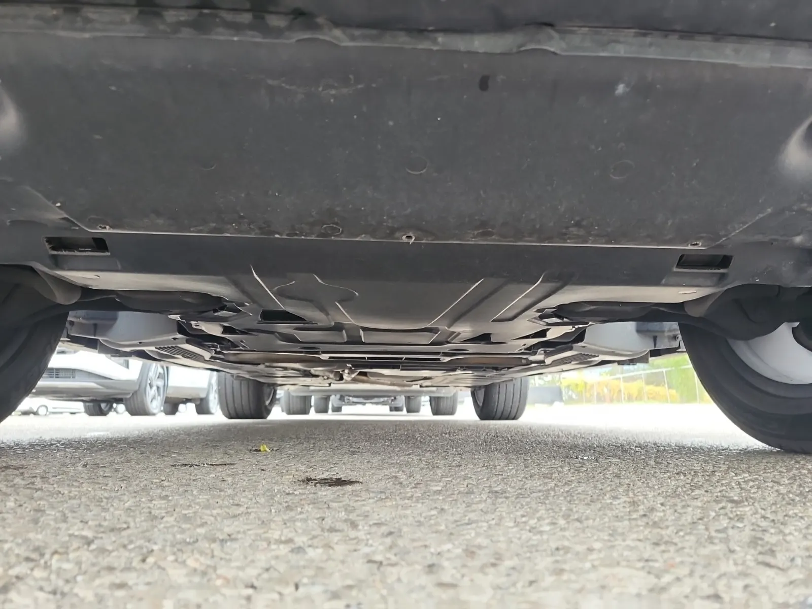 Undercarriage - Front Photo