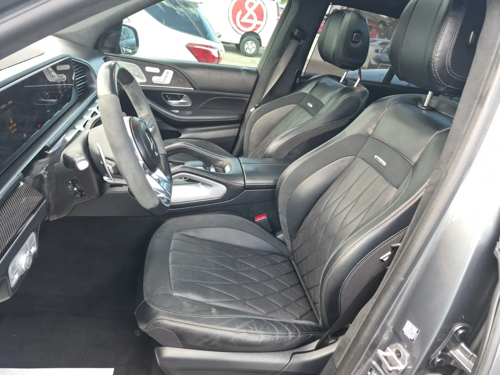 Front Interior Photo