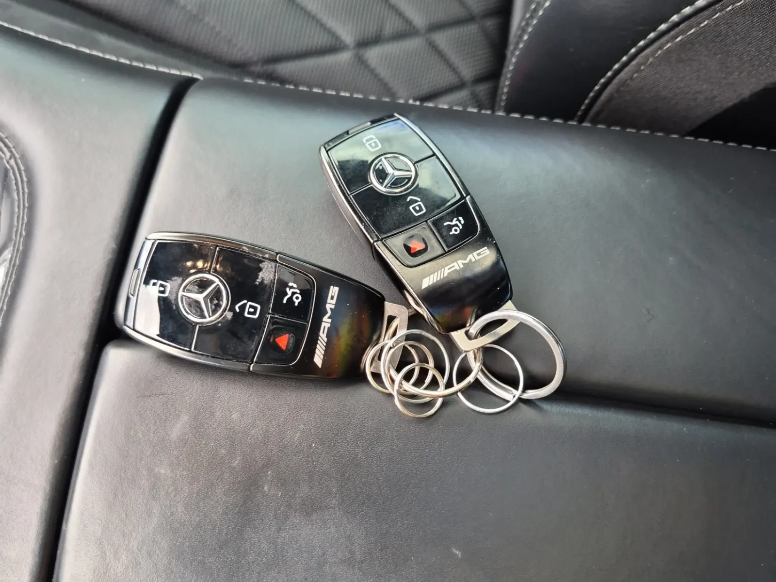 Keys/Fobs/Manual Photo