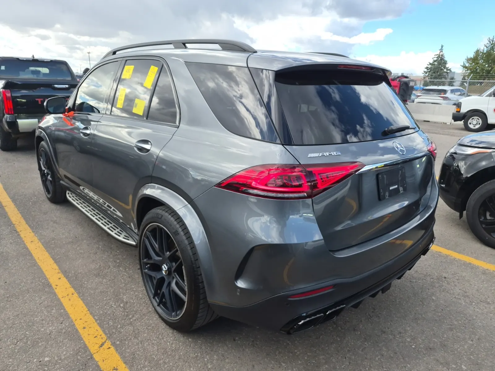 Driver Rear 3/4 Photo
