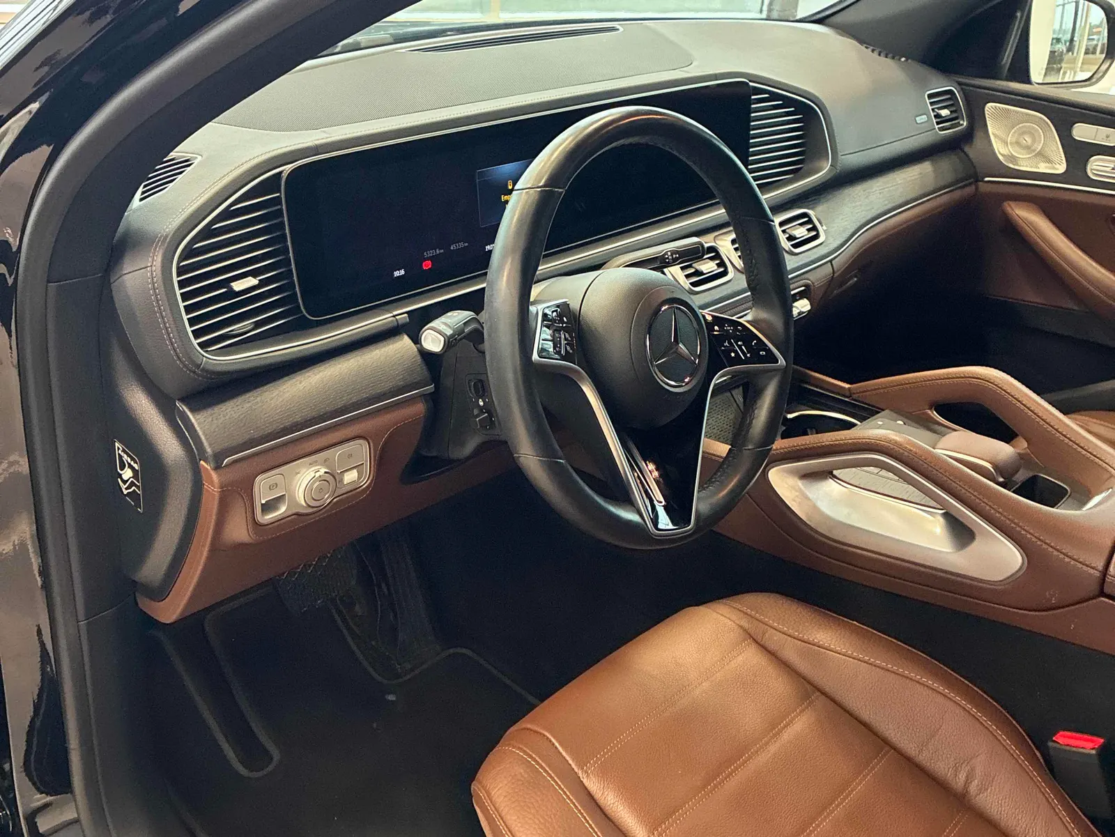 Interior driver side