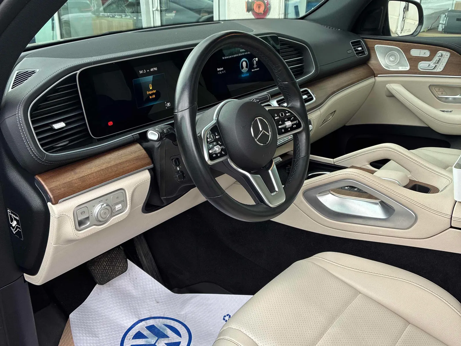 Interior driver side