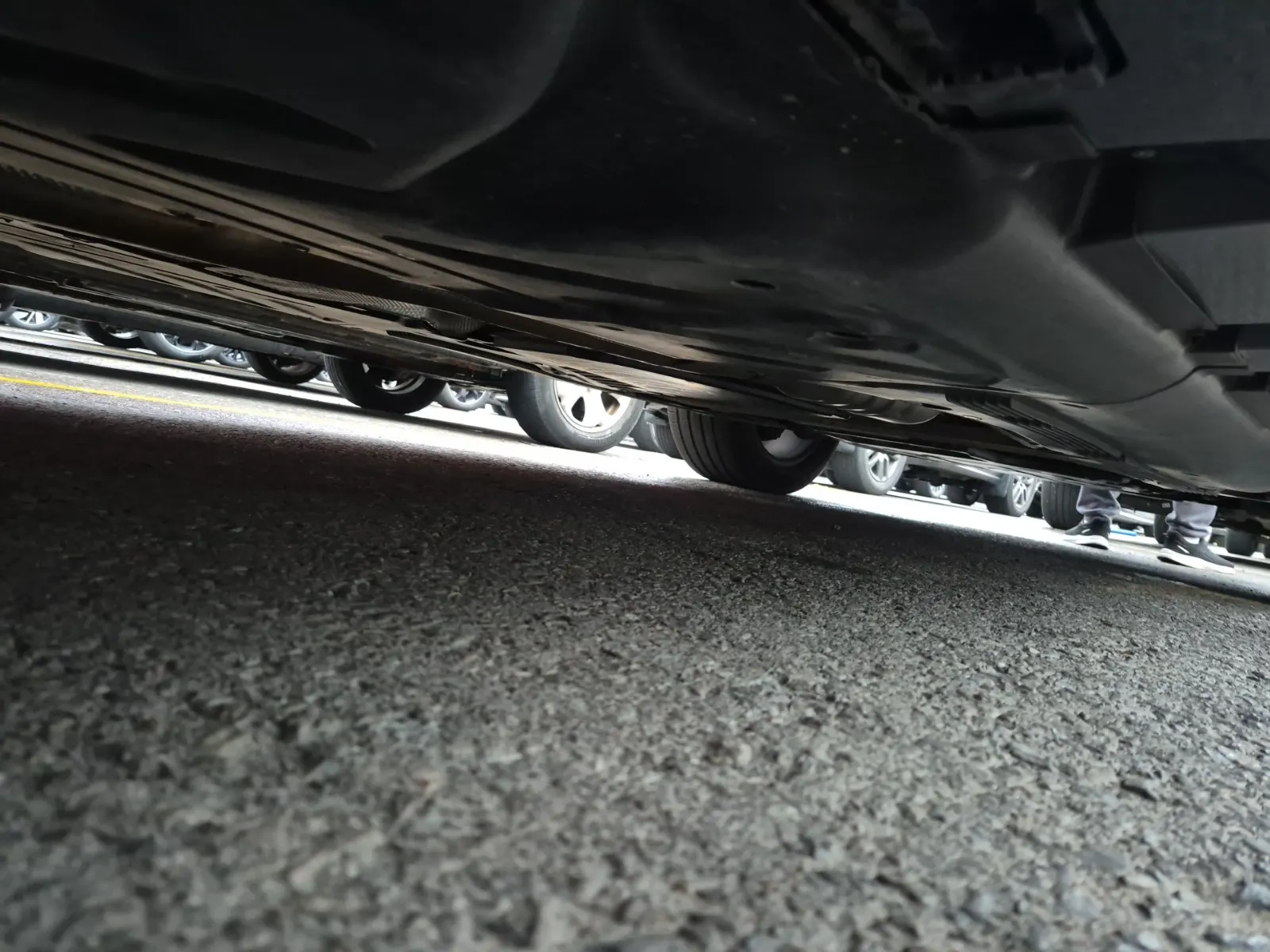 Undercarriage - Passenger Photo