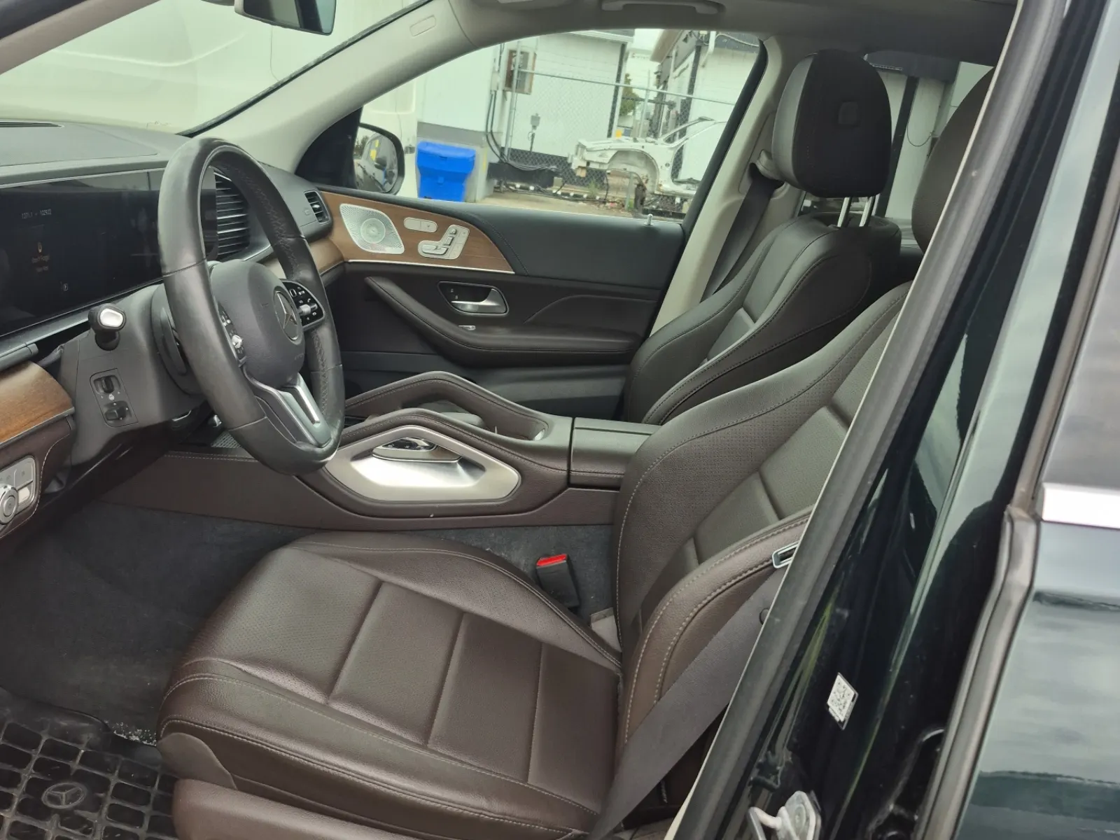 Front Interior Photo