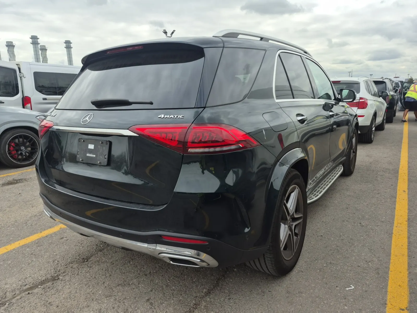 Passenger Rear 3/4 Photo