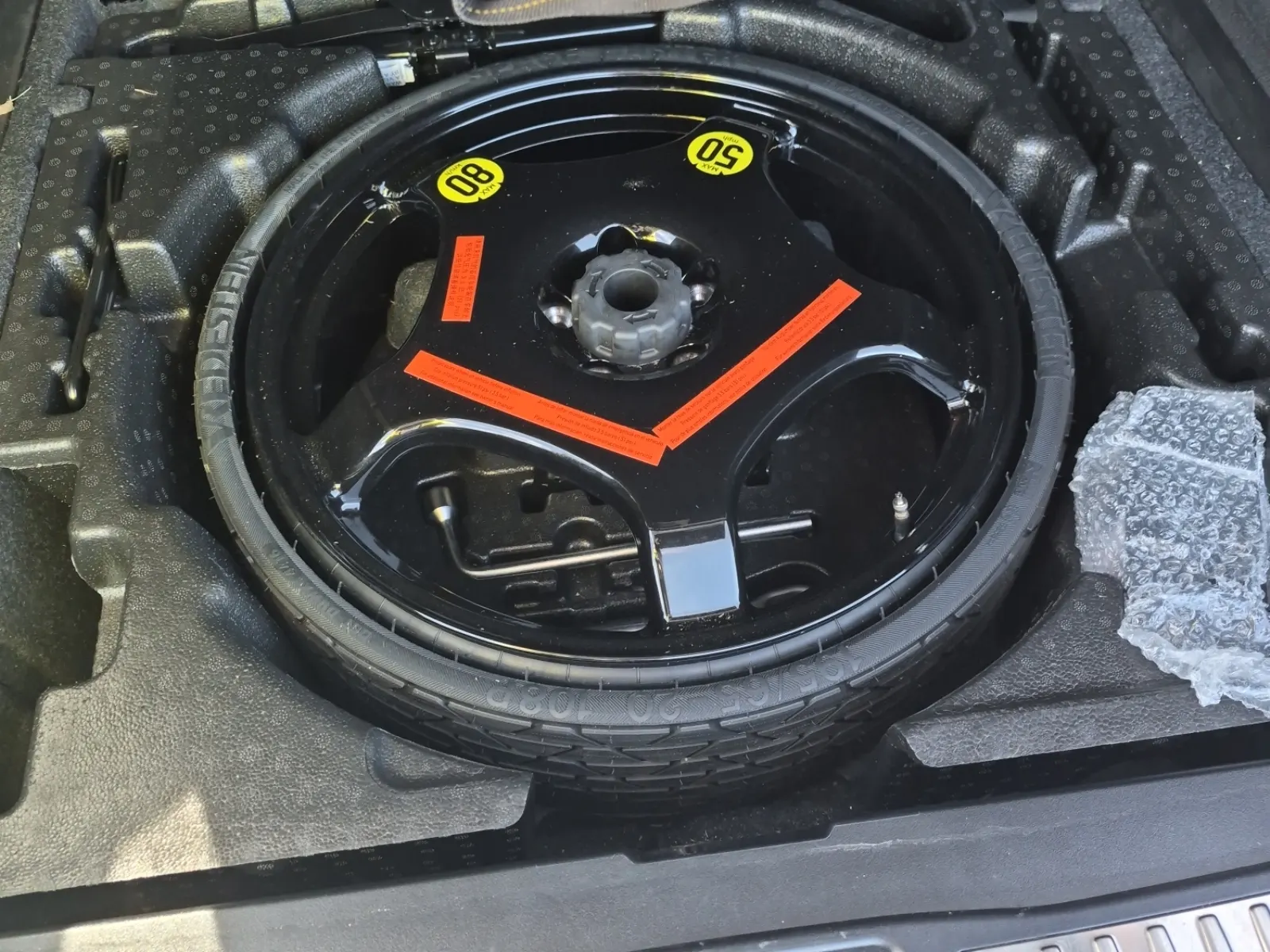 Spare Tire & Wheel Photo