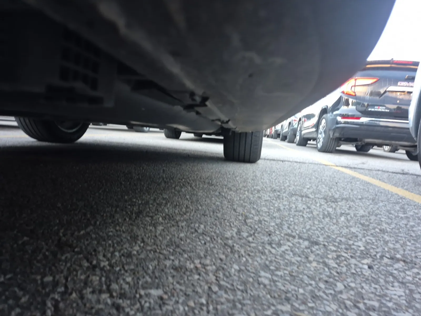 Undercarriage - Passenger Photo