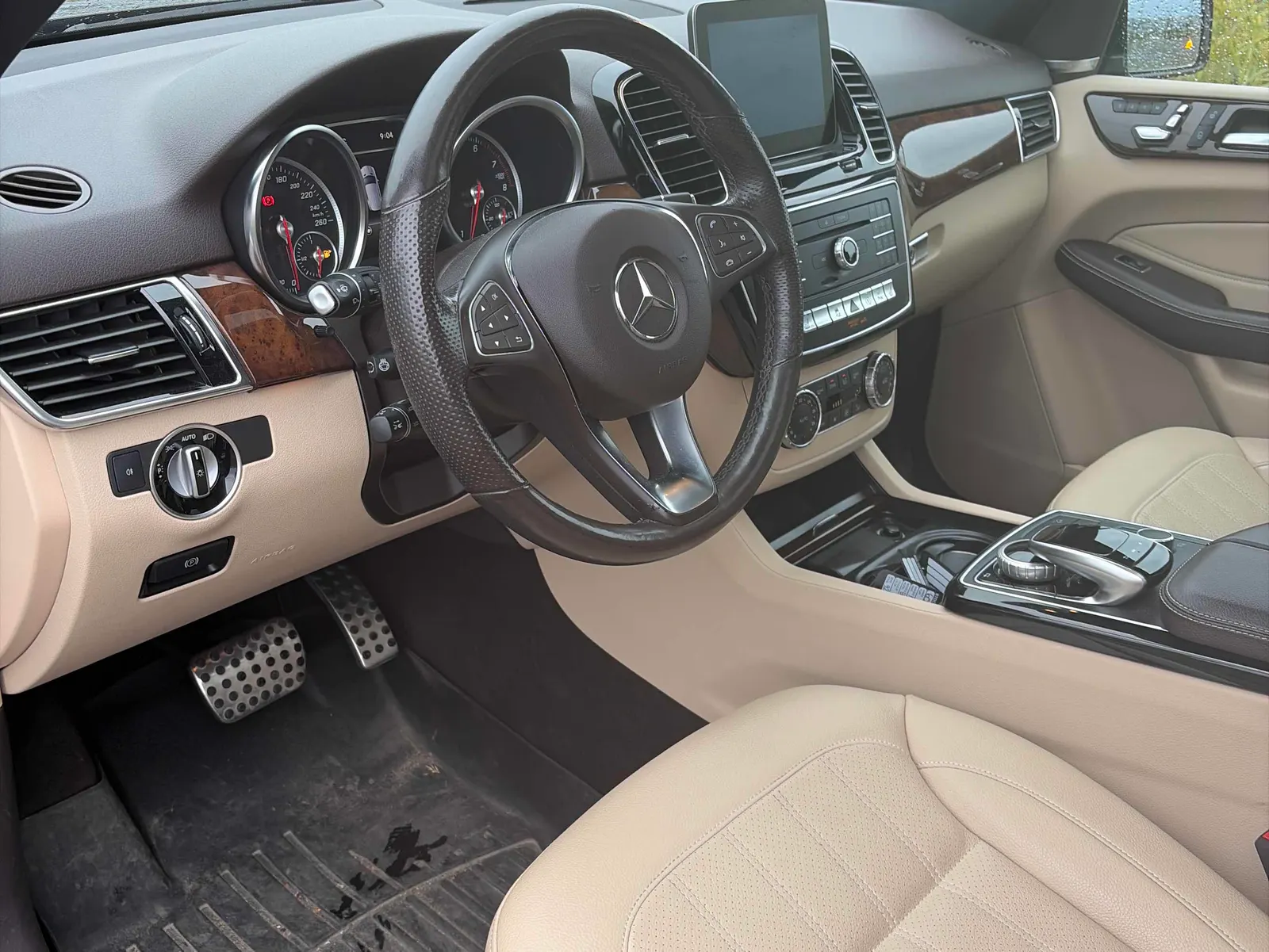 Interior driver side