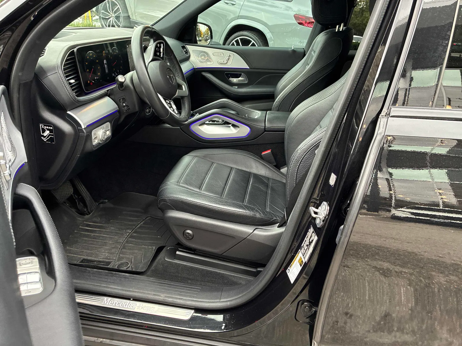 Interior driver side