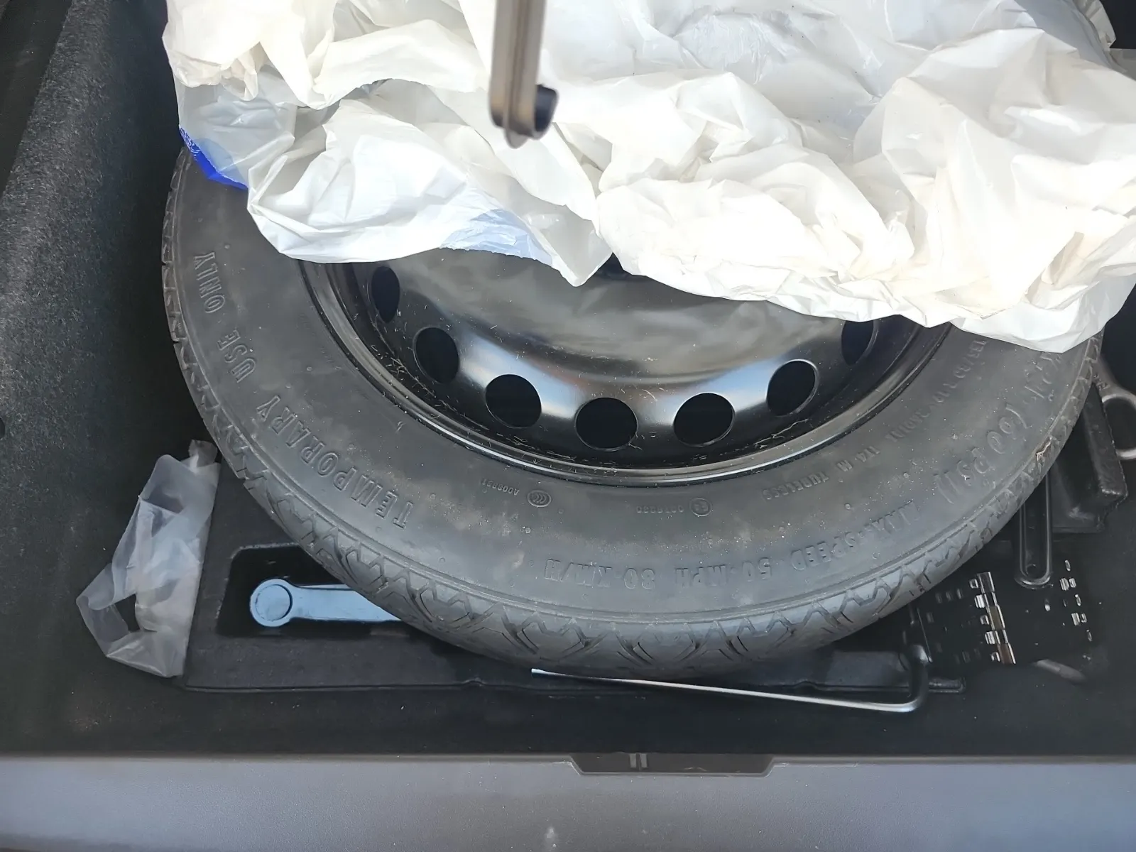 Spare Tire & Wheel Photo
