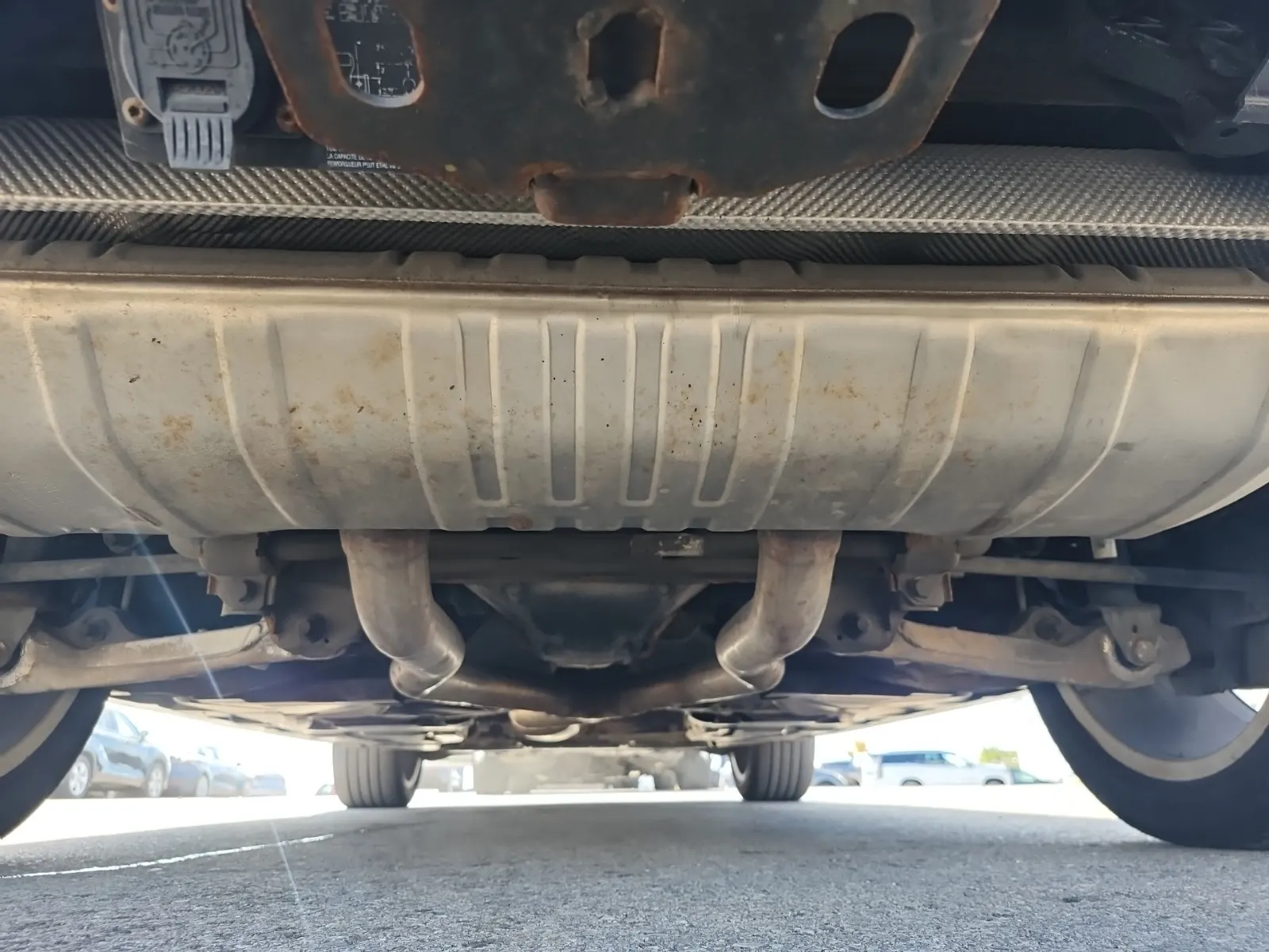 Undercarriage - Rear Photo