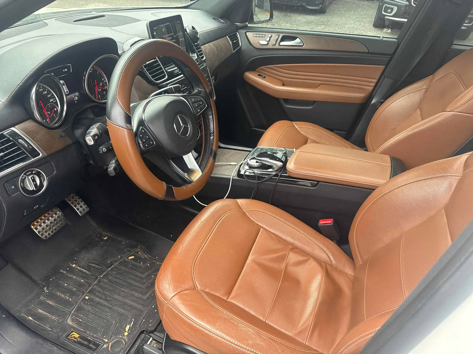 Interior driver side