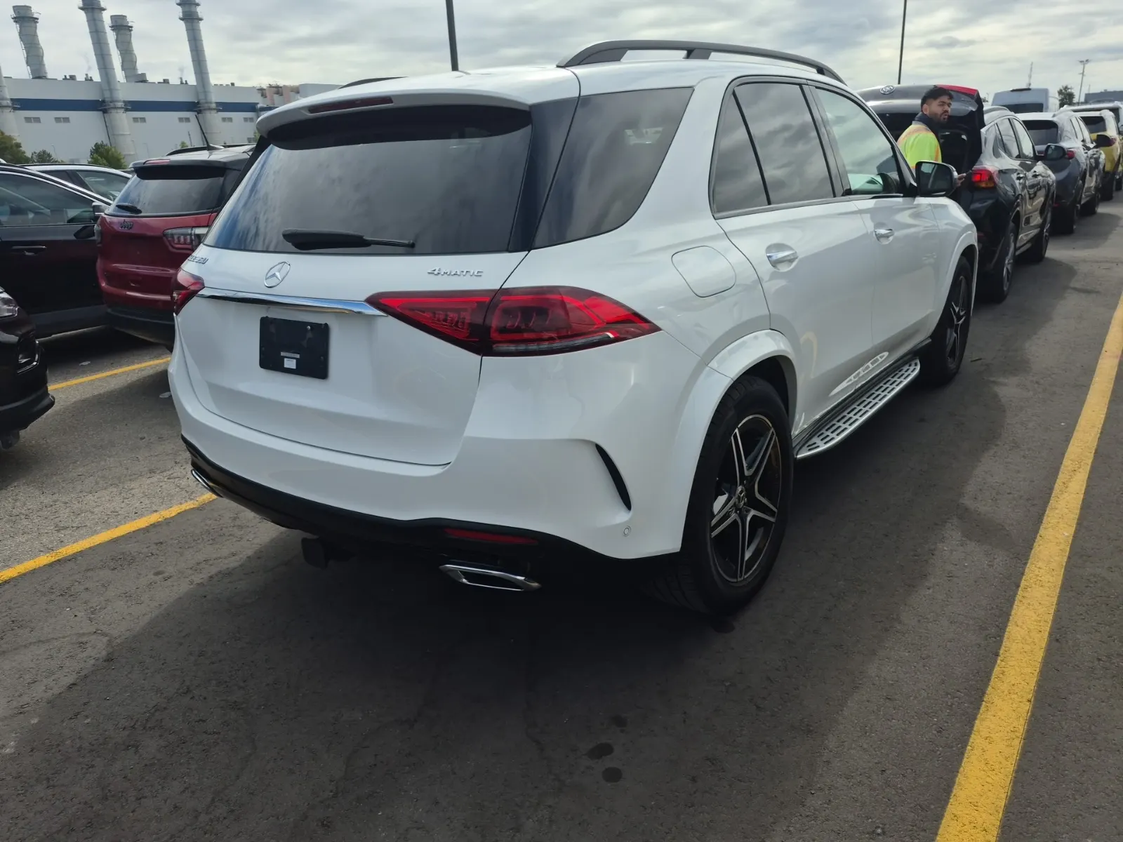 Passenger Rear 3/4 Photo