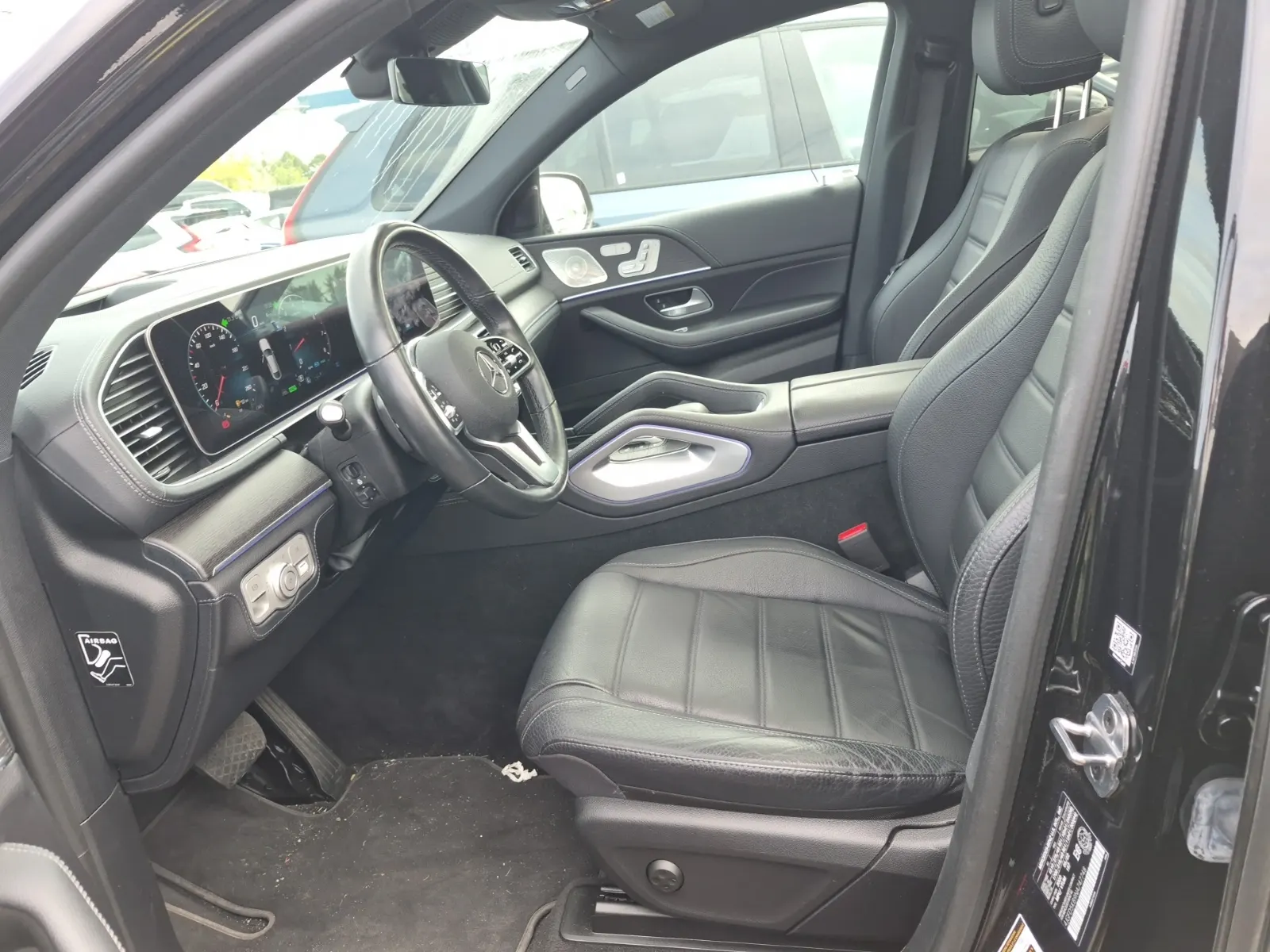 Front Interior Photo