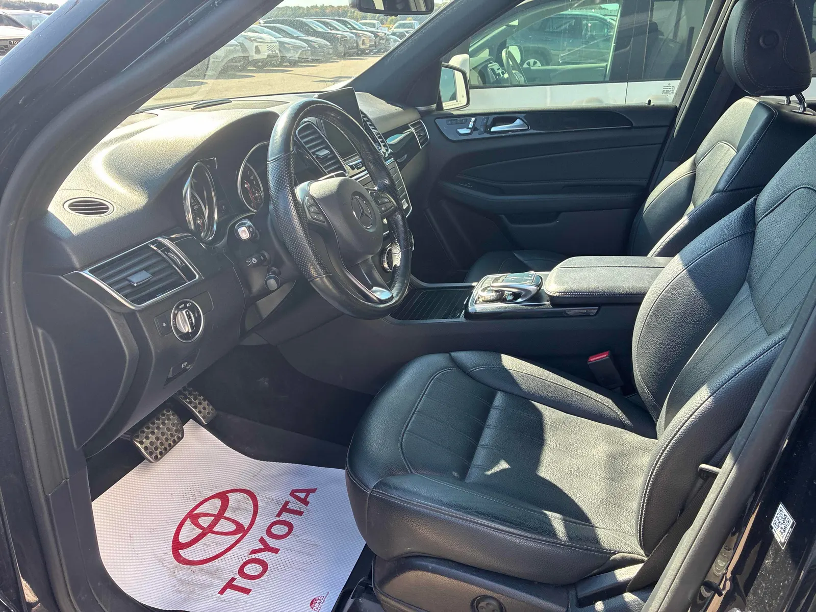 Interior driver side