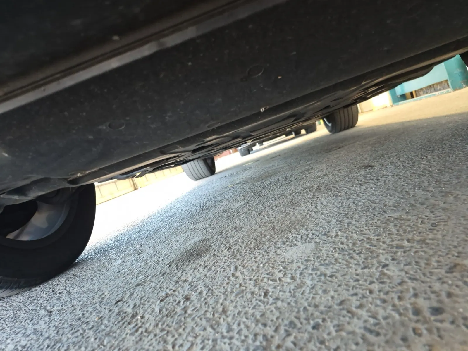 Undercarriage - Front Photo