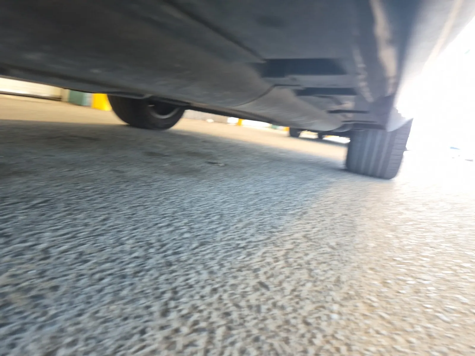 Undercarriage - Passenger Photo