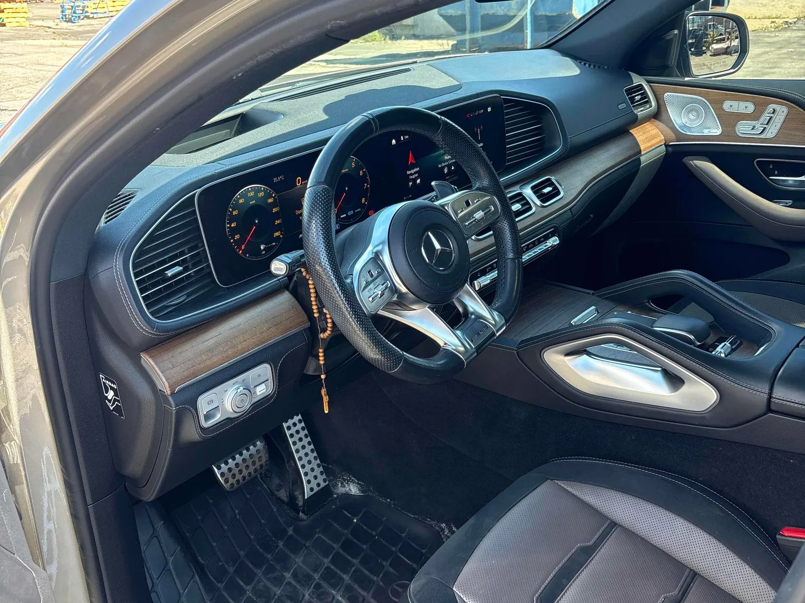 Interior driver side