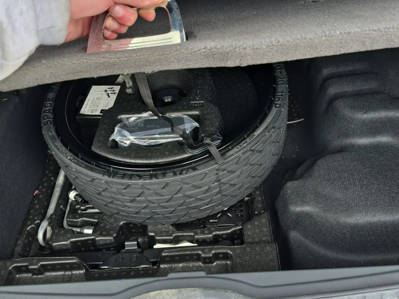 Spare Tire & Wheel Photo