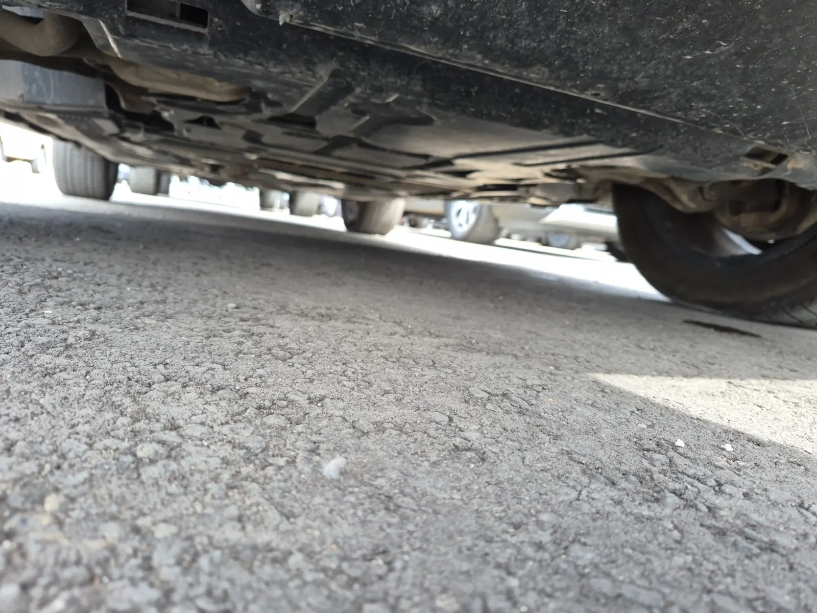 Undercarriage - Front Photo