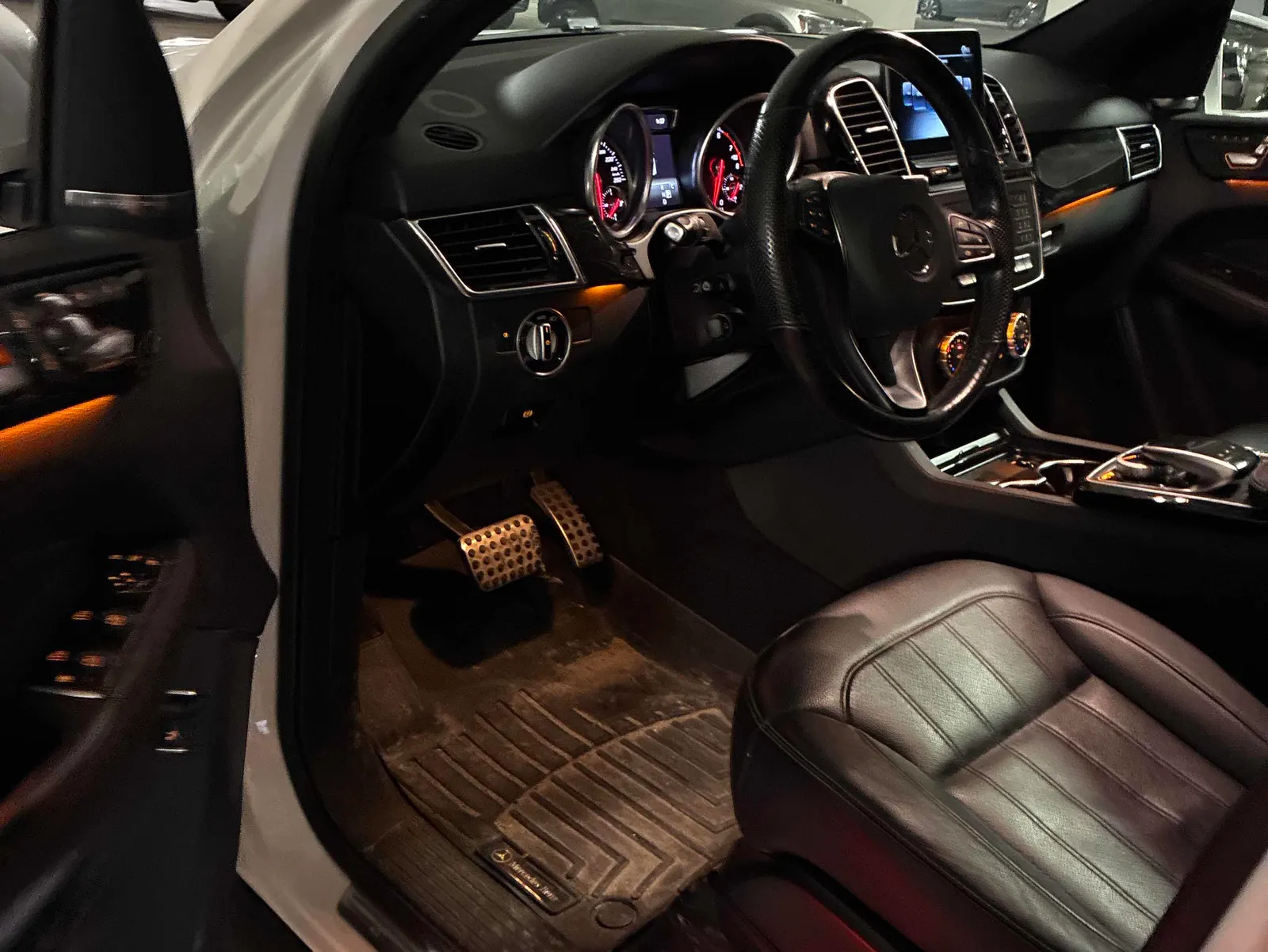 Interior driver side