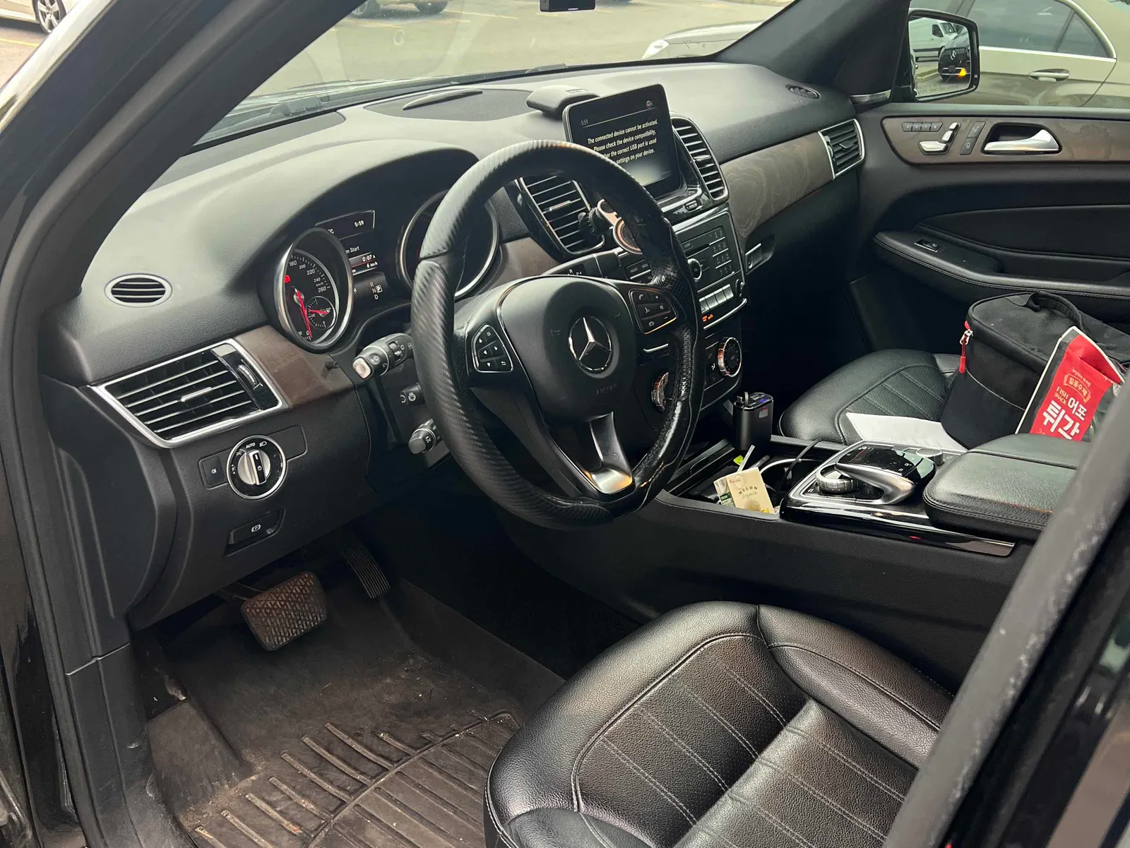 Interior driver side