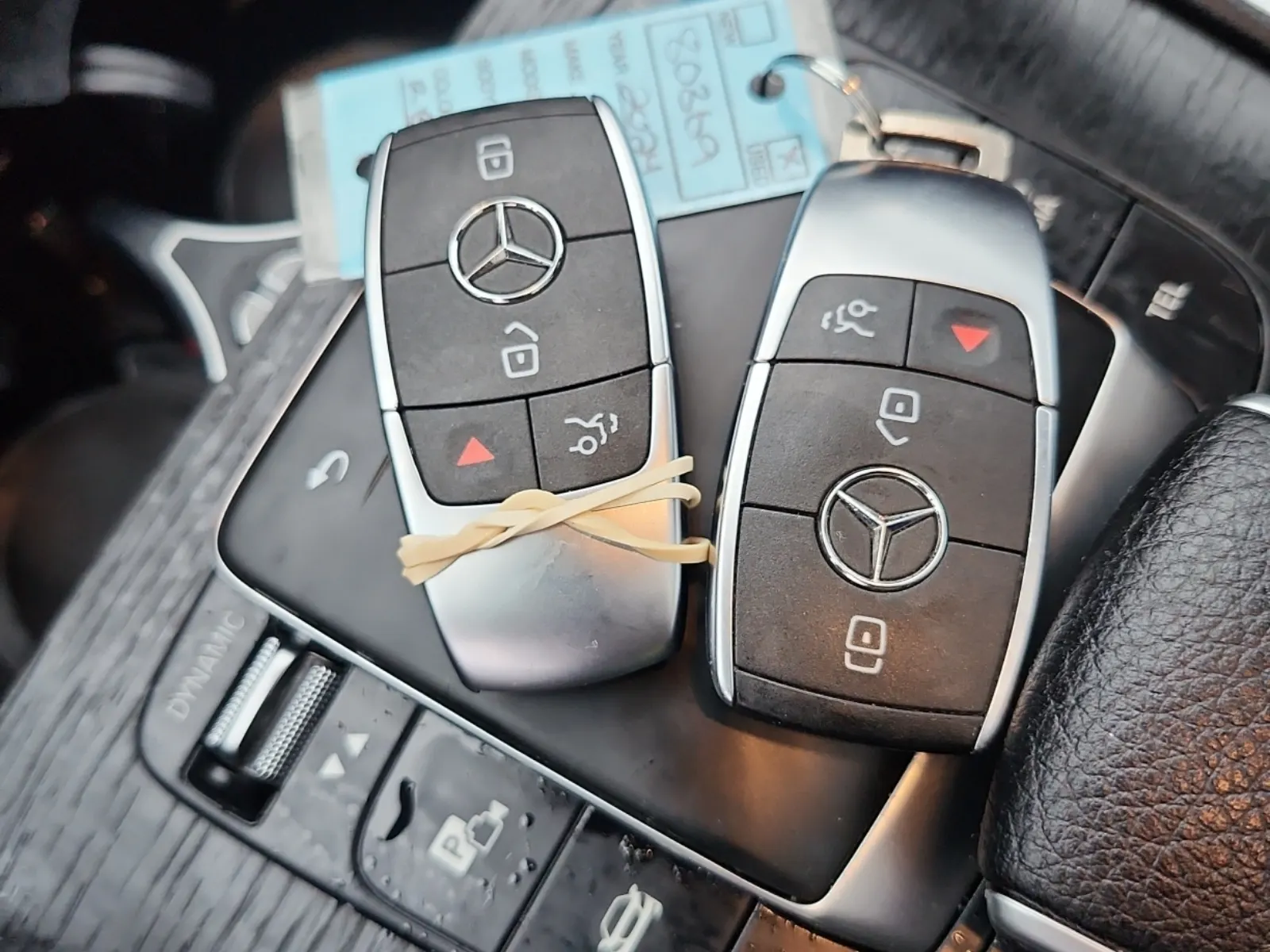 Keys/Fobs/Manual Photo