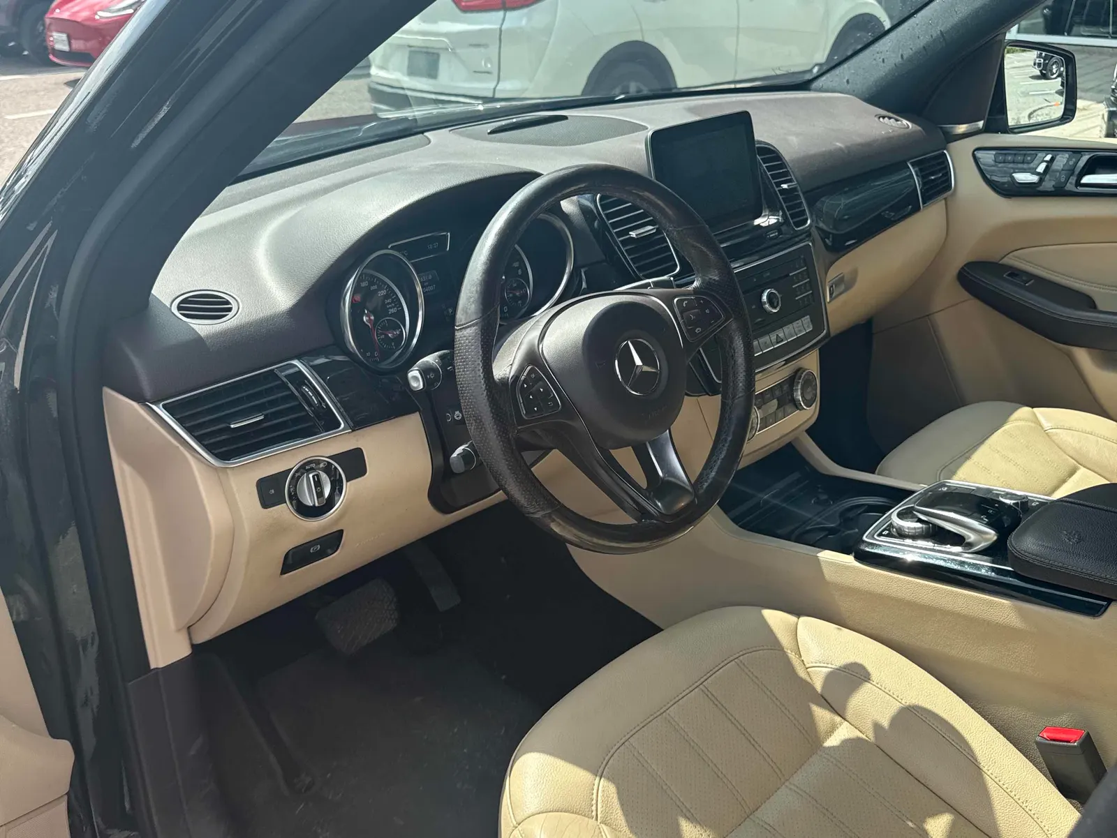 Interior driver side