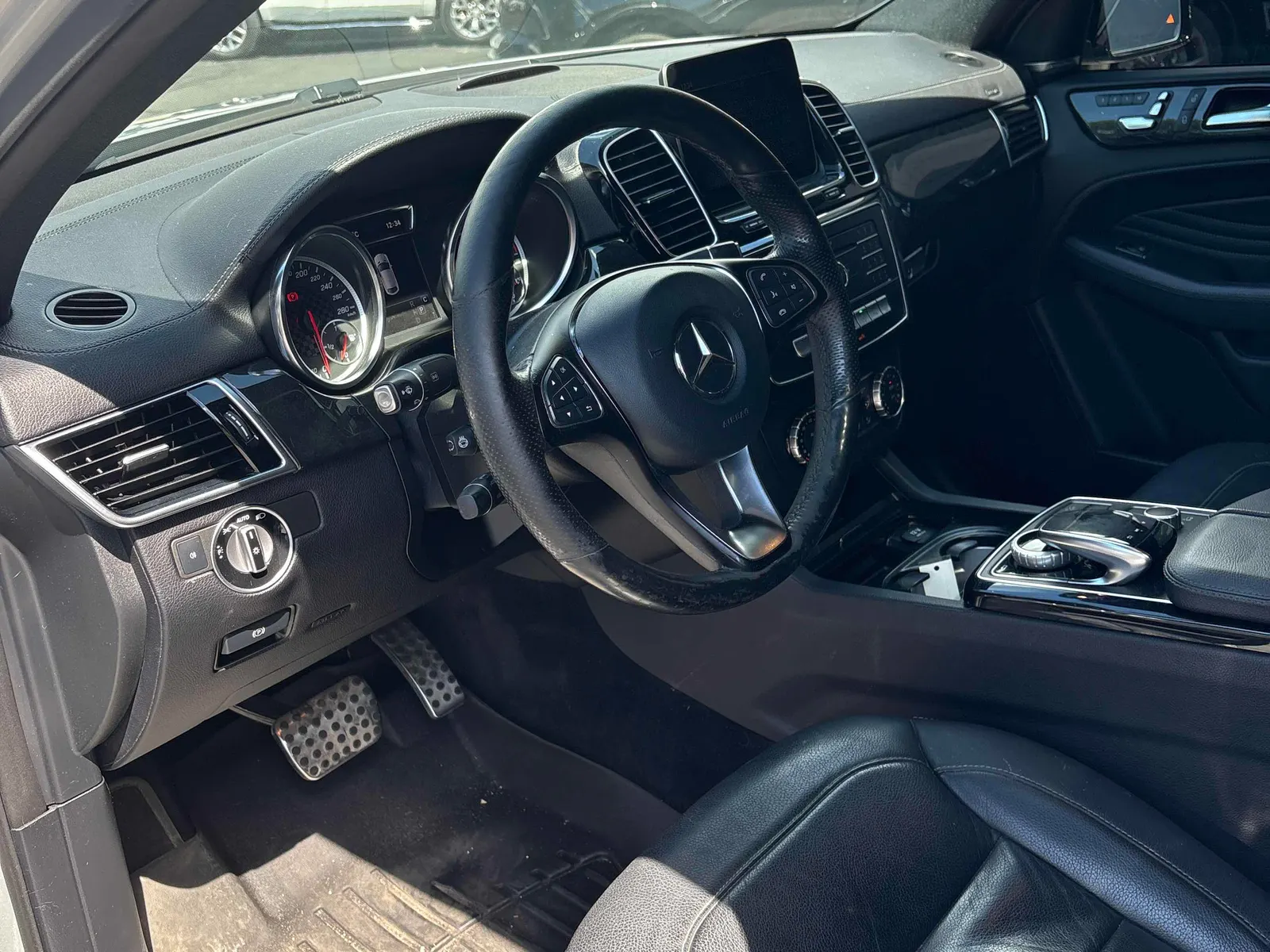 Interior driver side