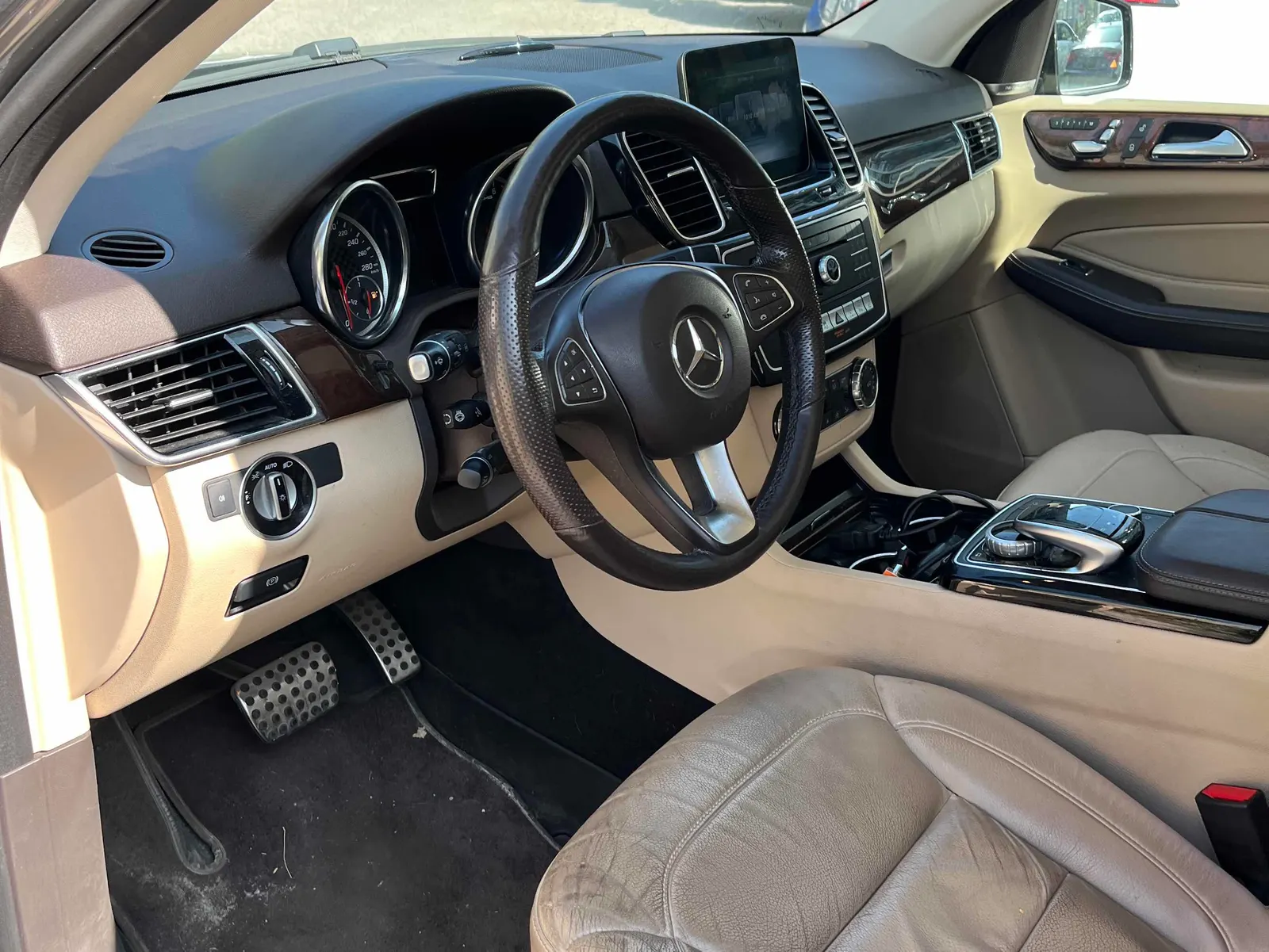 Interior driver side