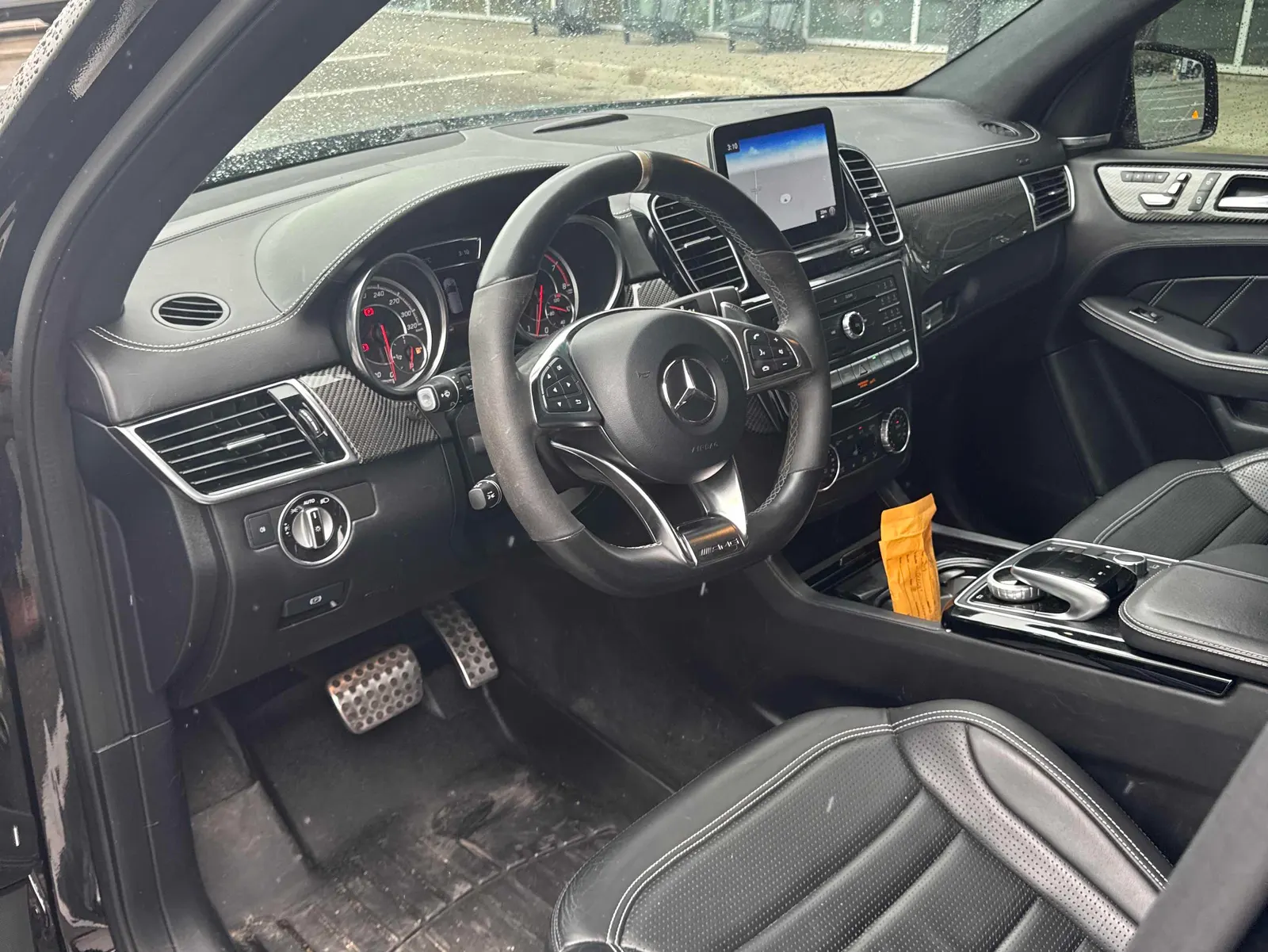 Interior driver side