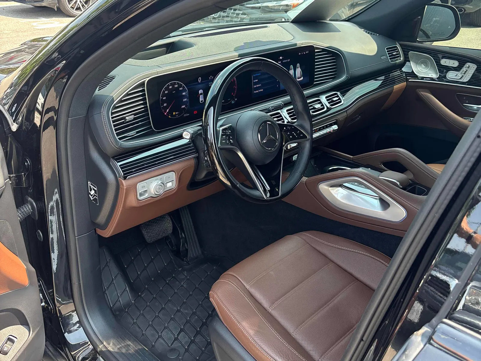 Interior driver side