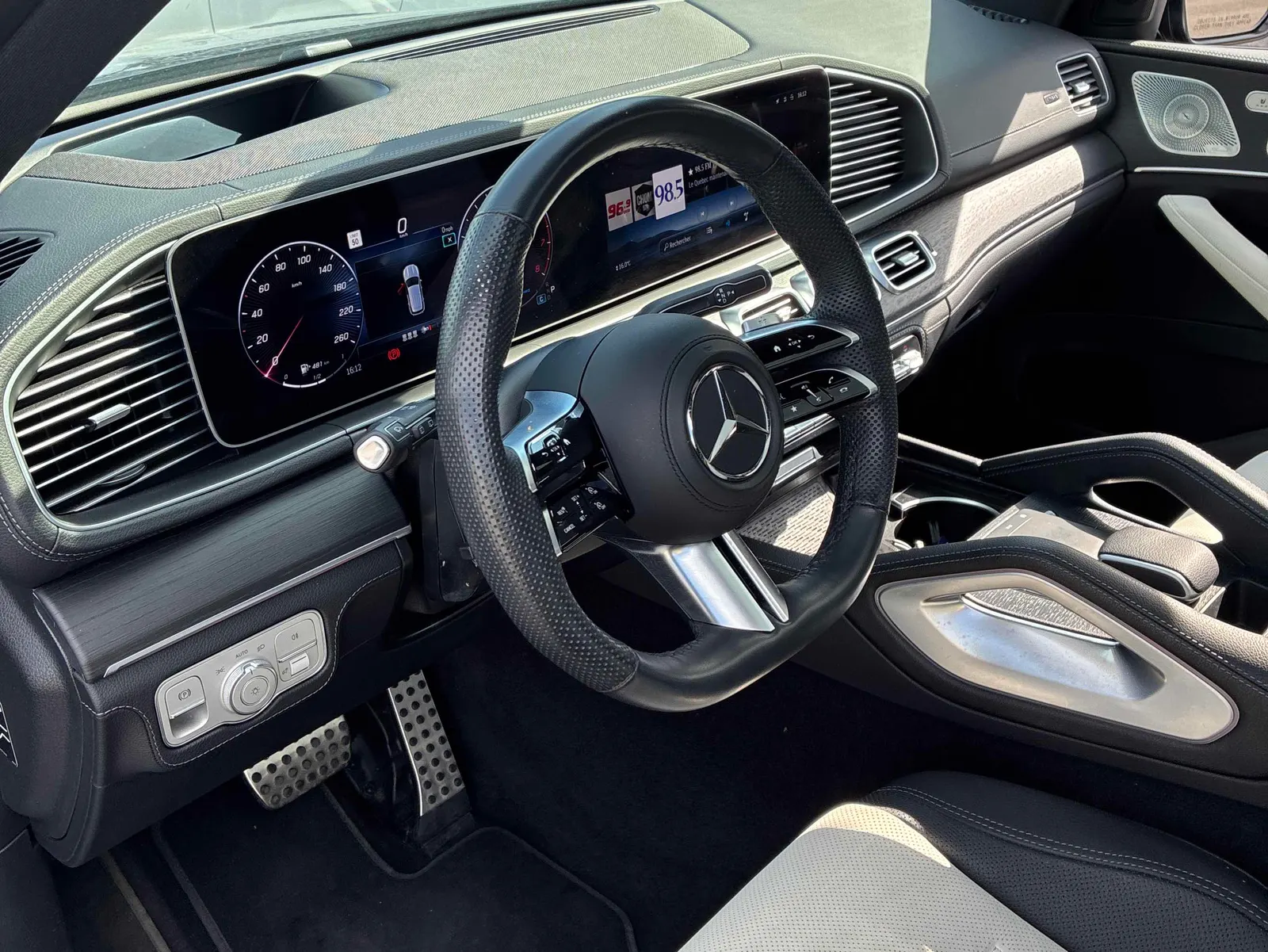 Interior driver side