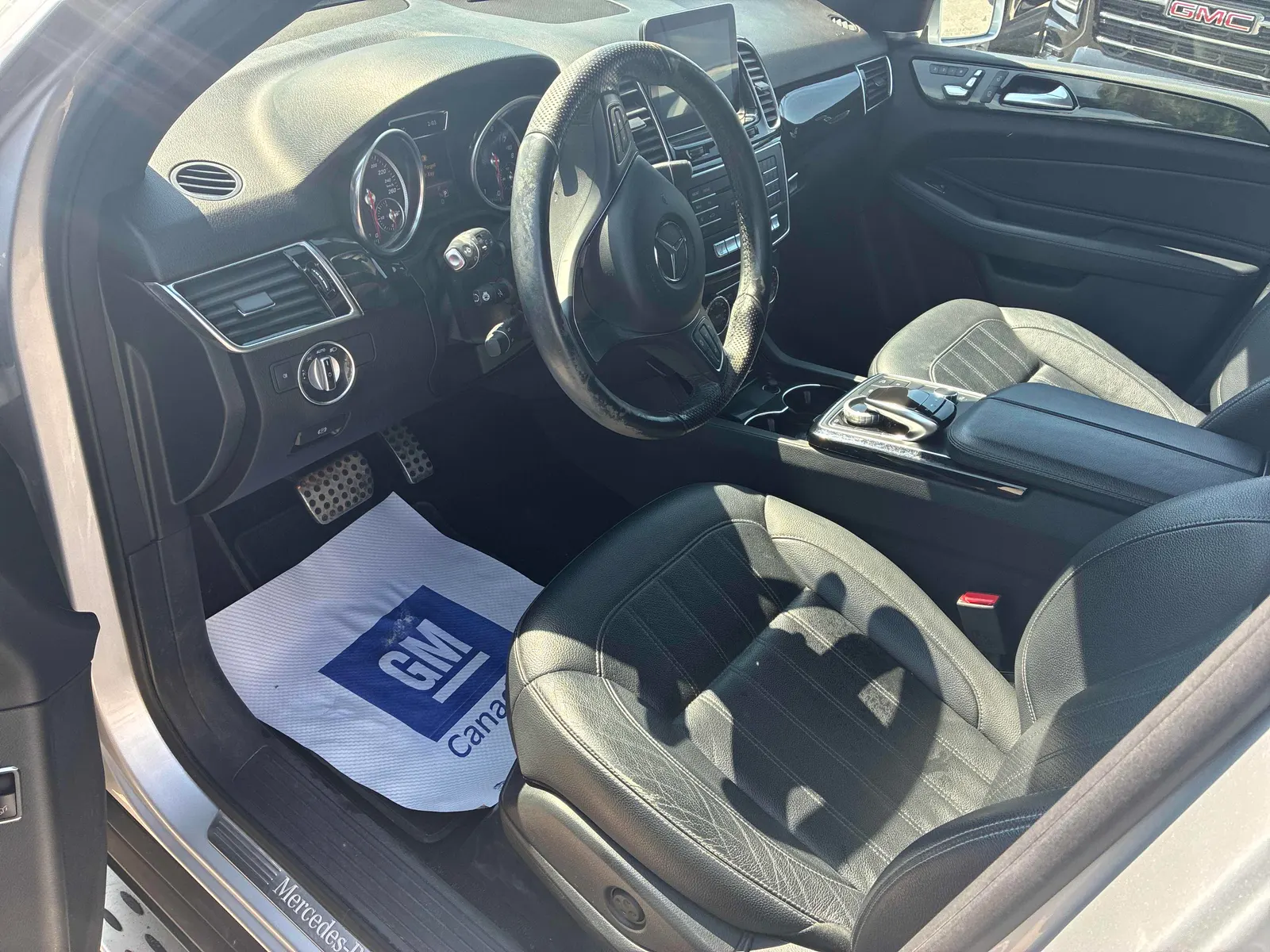 Interior driver side