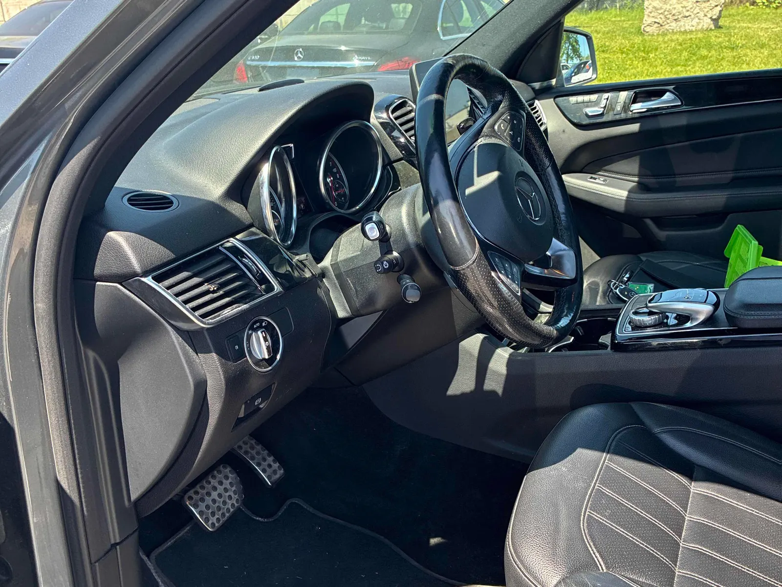Interior driver side