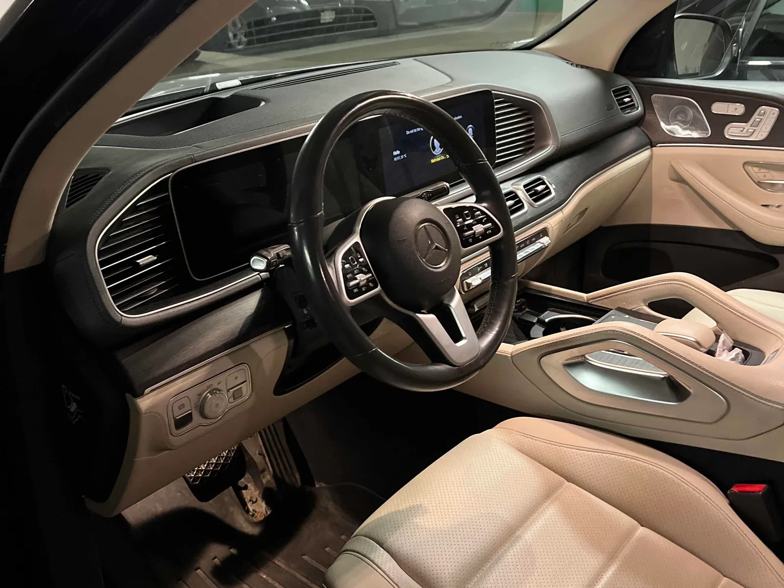 Interior driver side