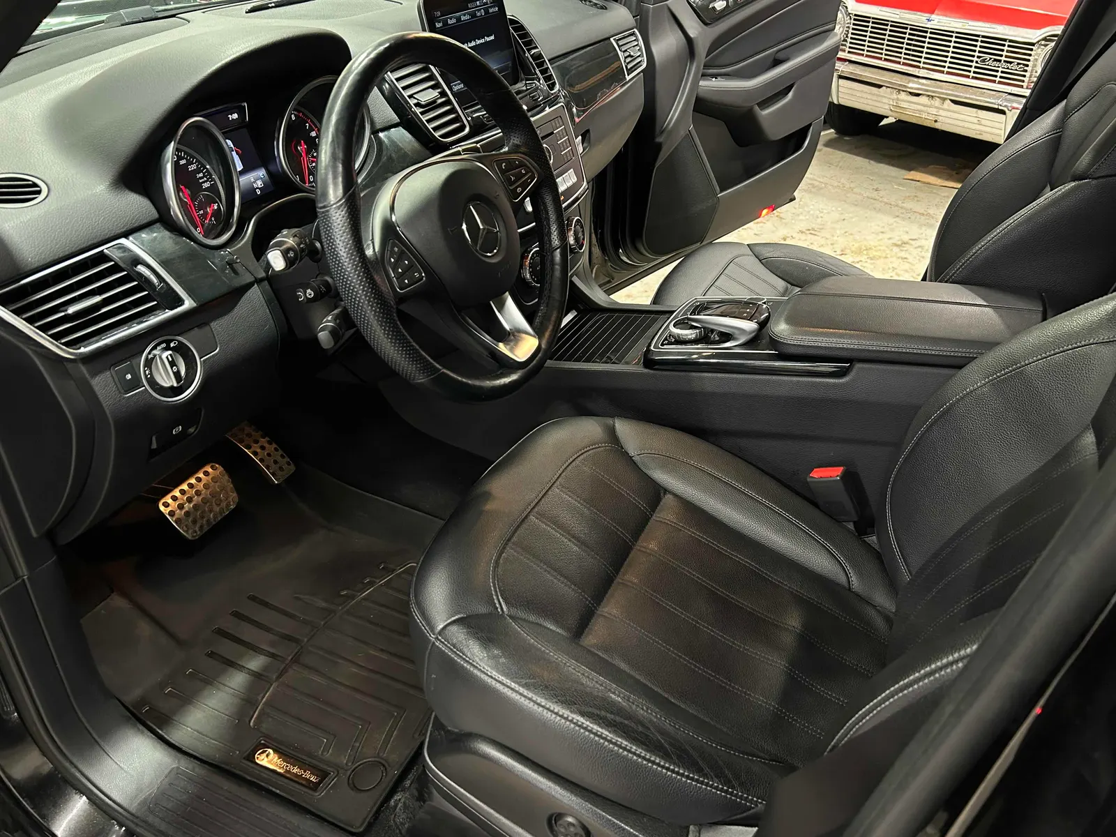 Interior driver side