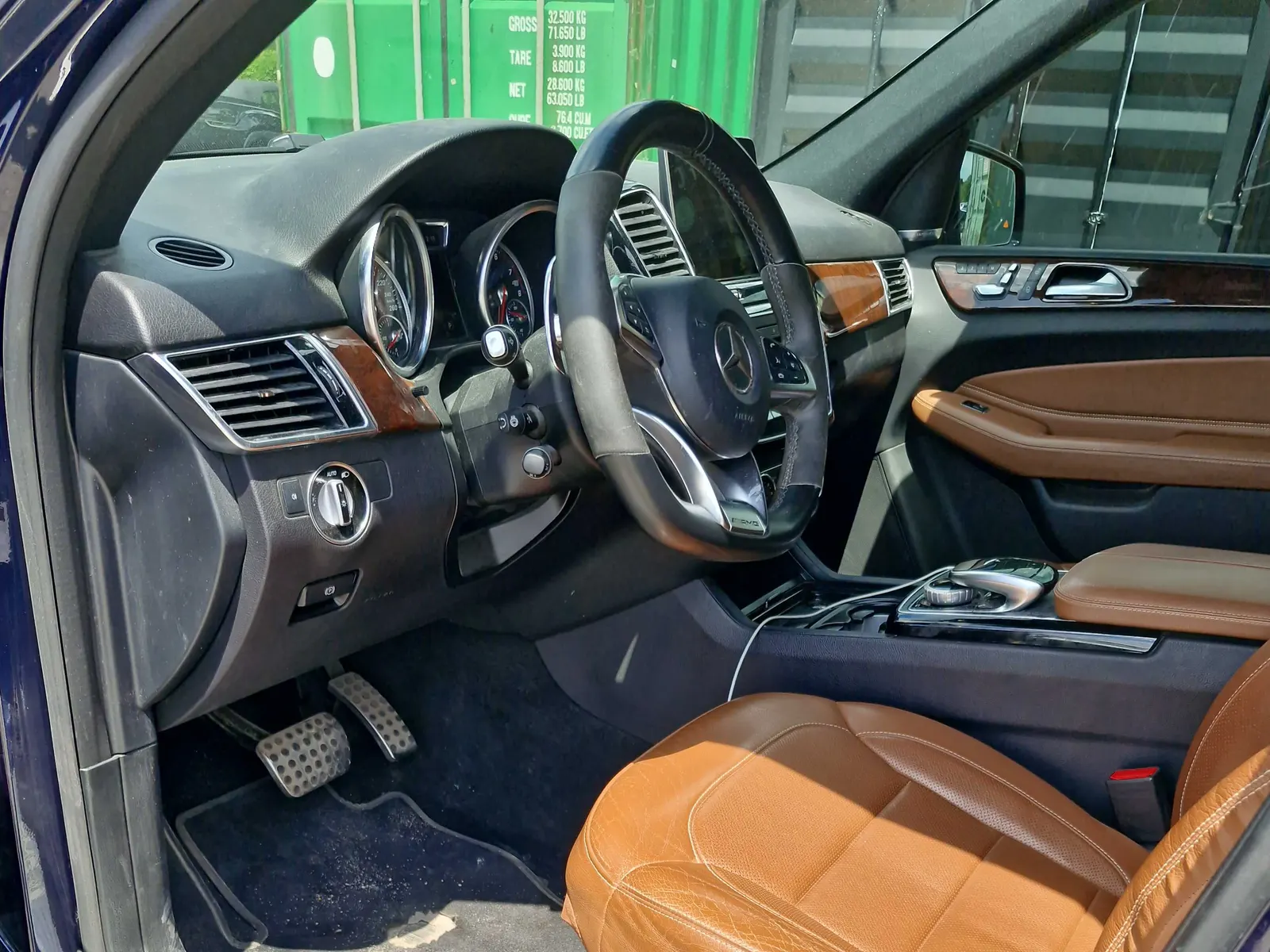 Interior driver side
